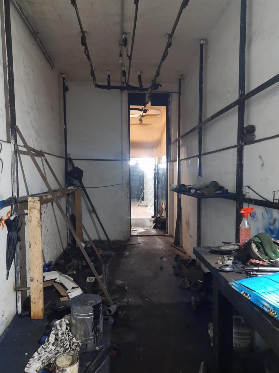 Alquiler de depósito en Adrogué - 2