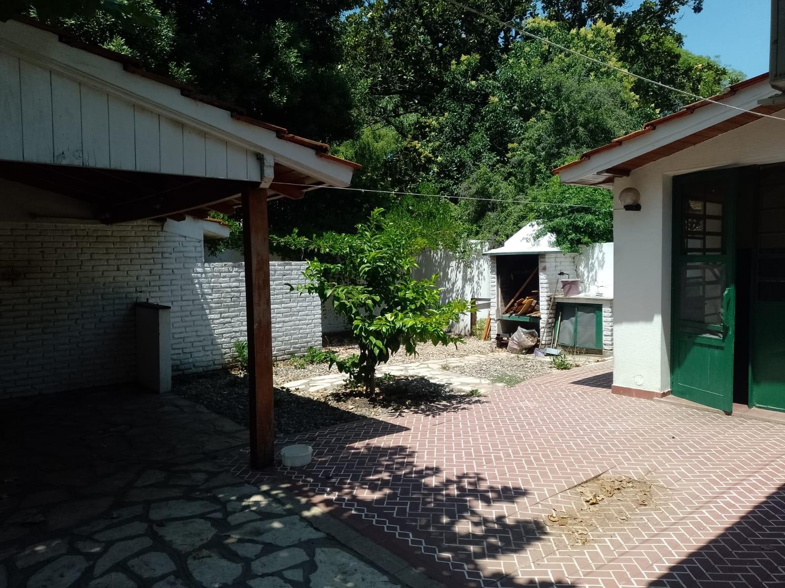 Alquiler de casa en Adrogué - 1