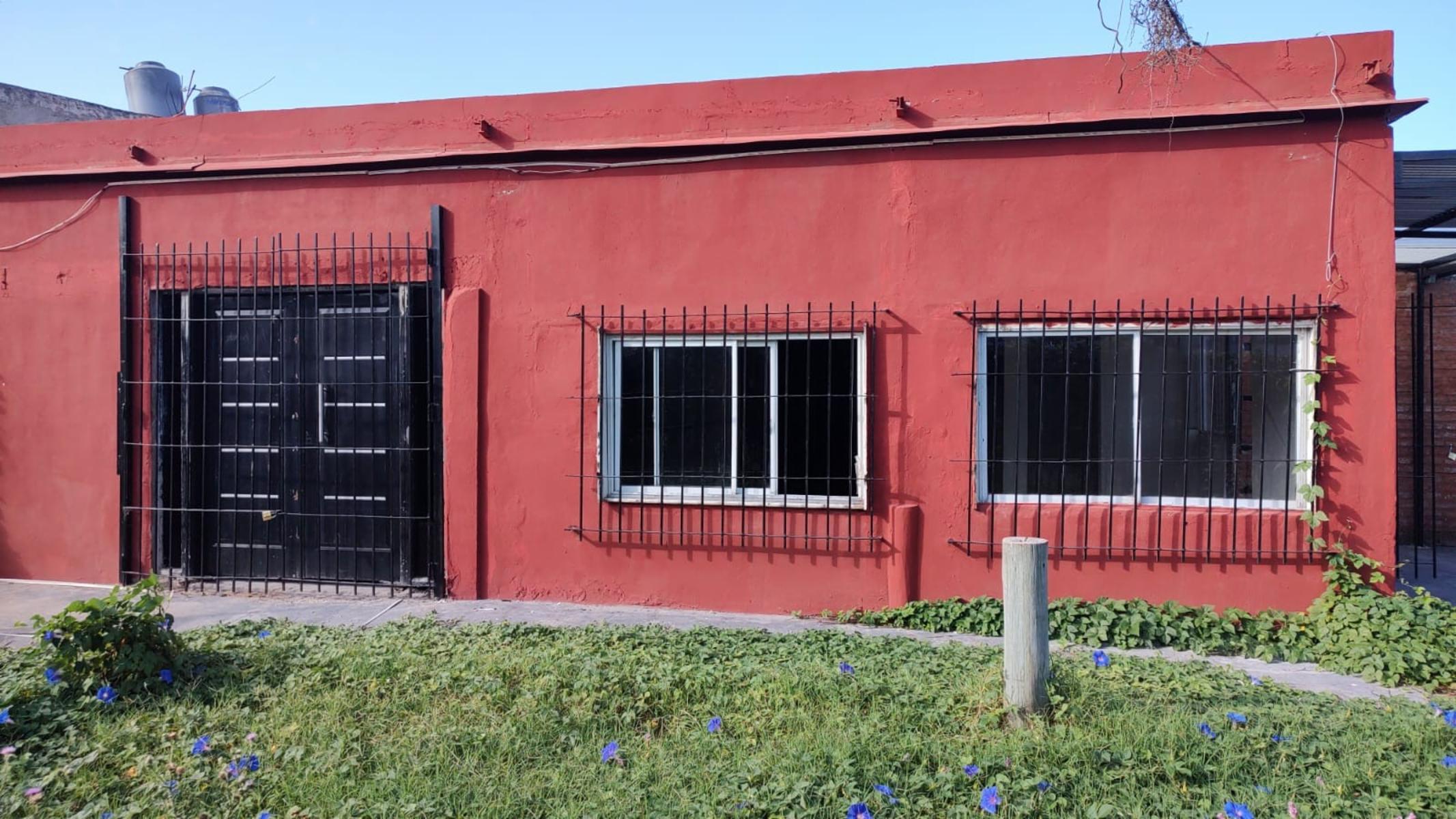 Alquiler de importante predio en Glew - 14