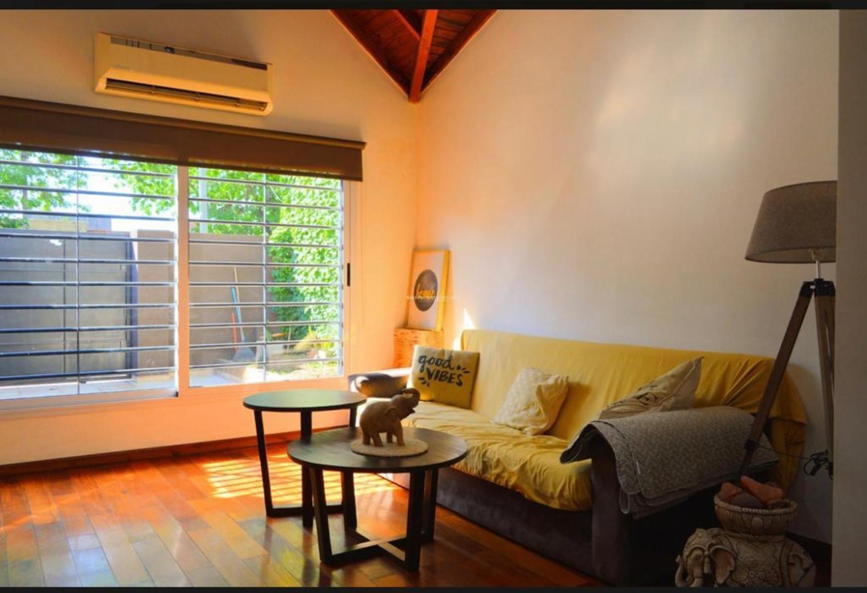 Venta de importante chalet en Rafael Calzada — foto 10
