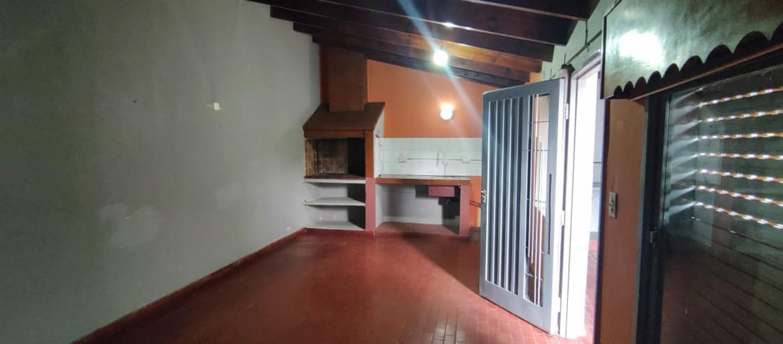 Alquiler de casa en Burzaco - 6