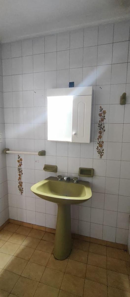 Alquiler de casa en Burzaco - 9