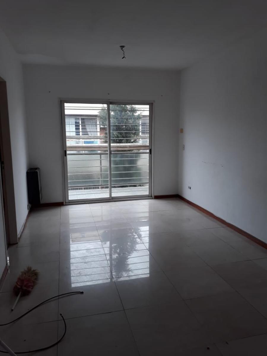 Alquiler de departamento en Adrogué - 9