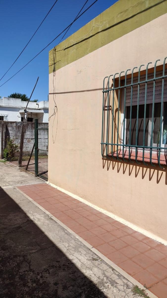 Alquiler de Casa tipo PH sobre la Avenida Espora - 23