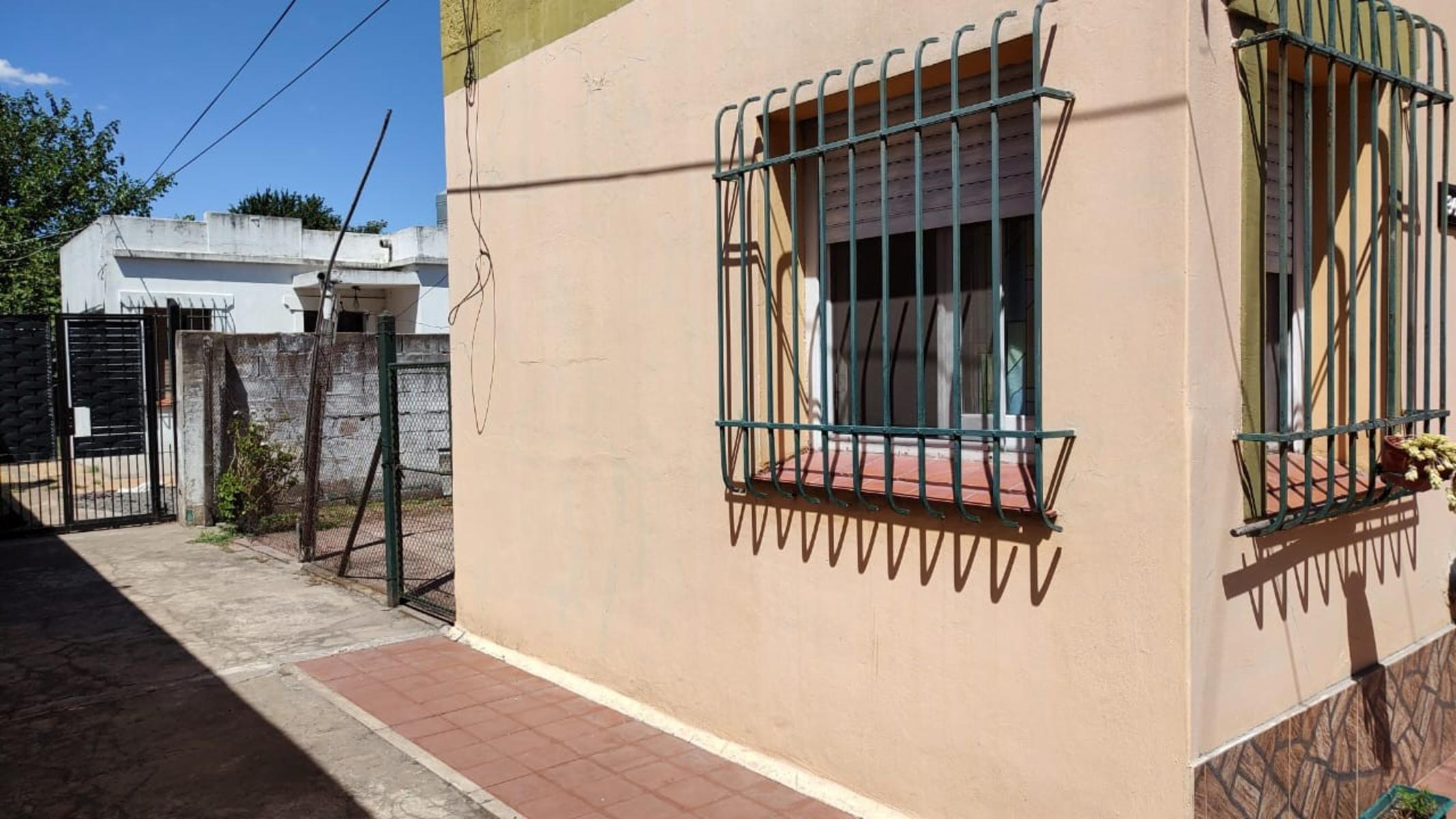 Alquiler de Casa tipo PH sobre la Avenida Espora - 26