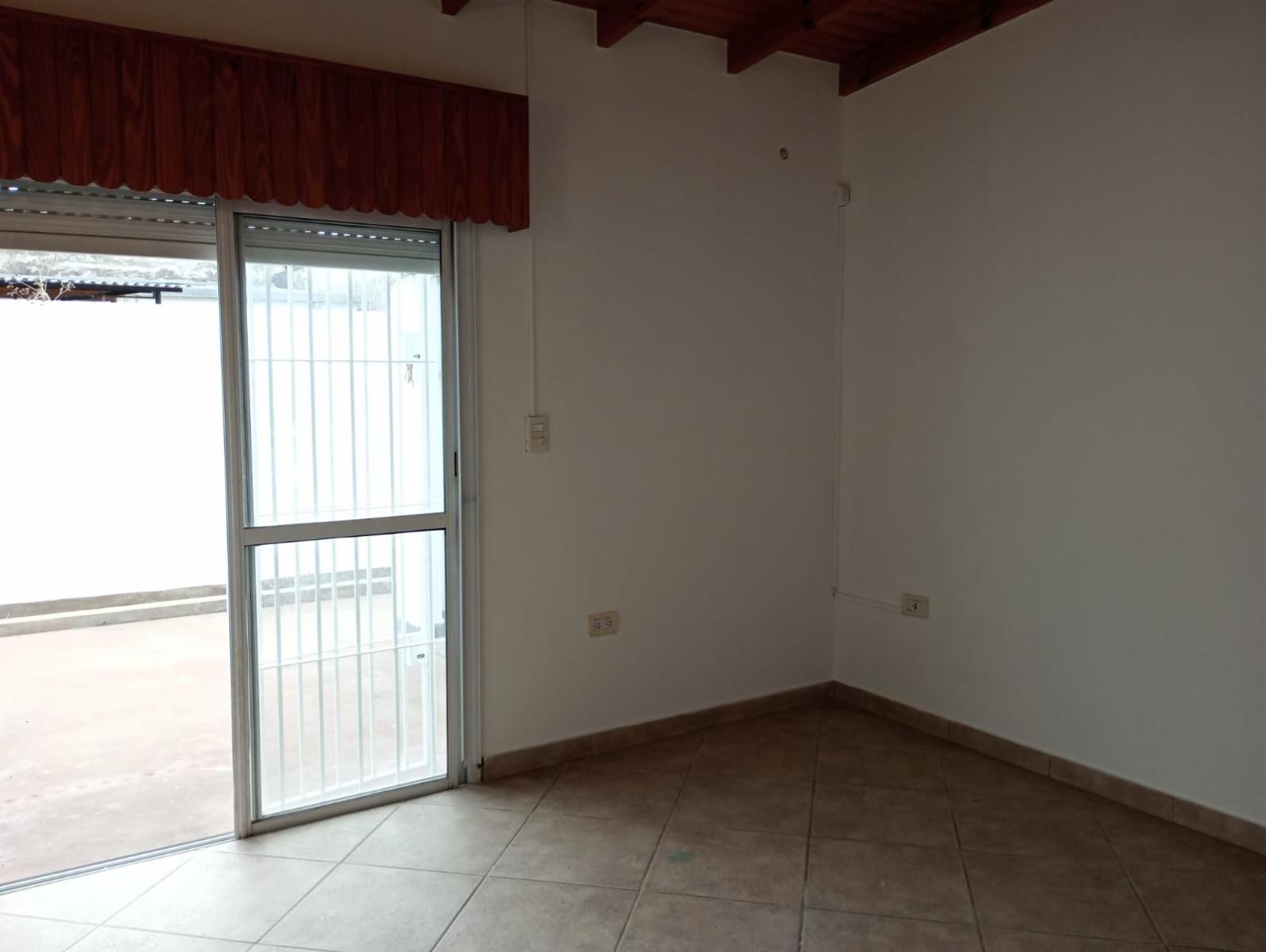 Venta de dúplex en Llavallol — foto 2