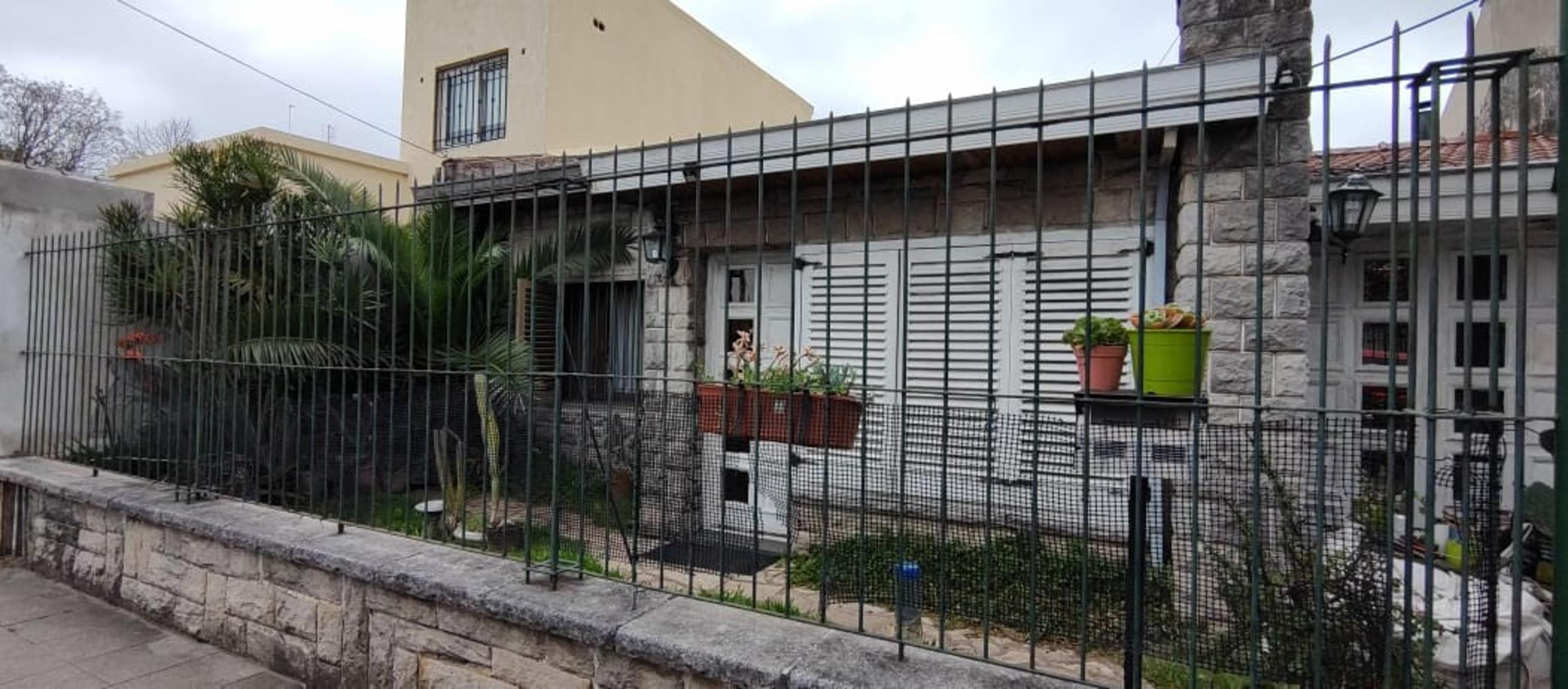 Venta de casa en Llavallol