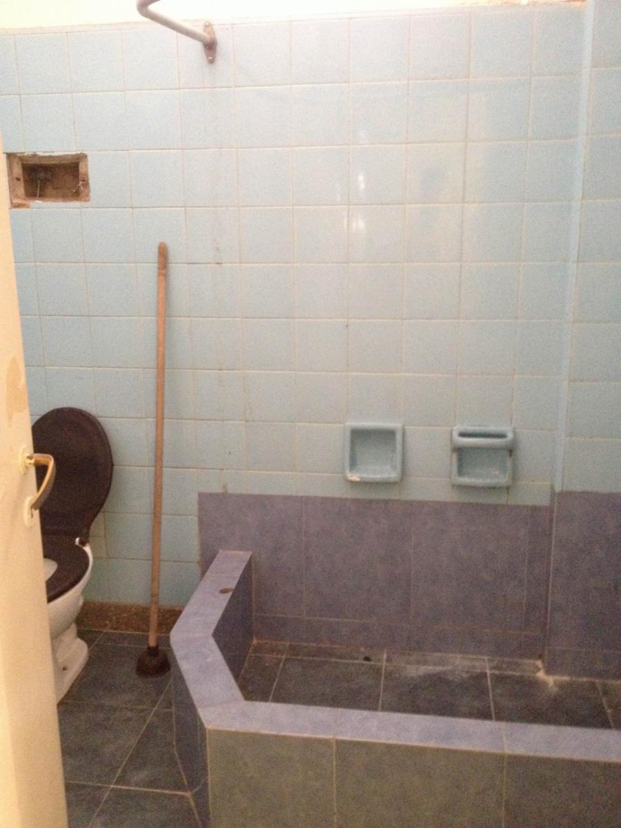 Alquiler de departamento con tres habitaciones y amplia terraza en Burzaco - 4