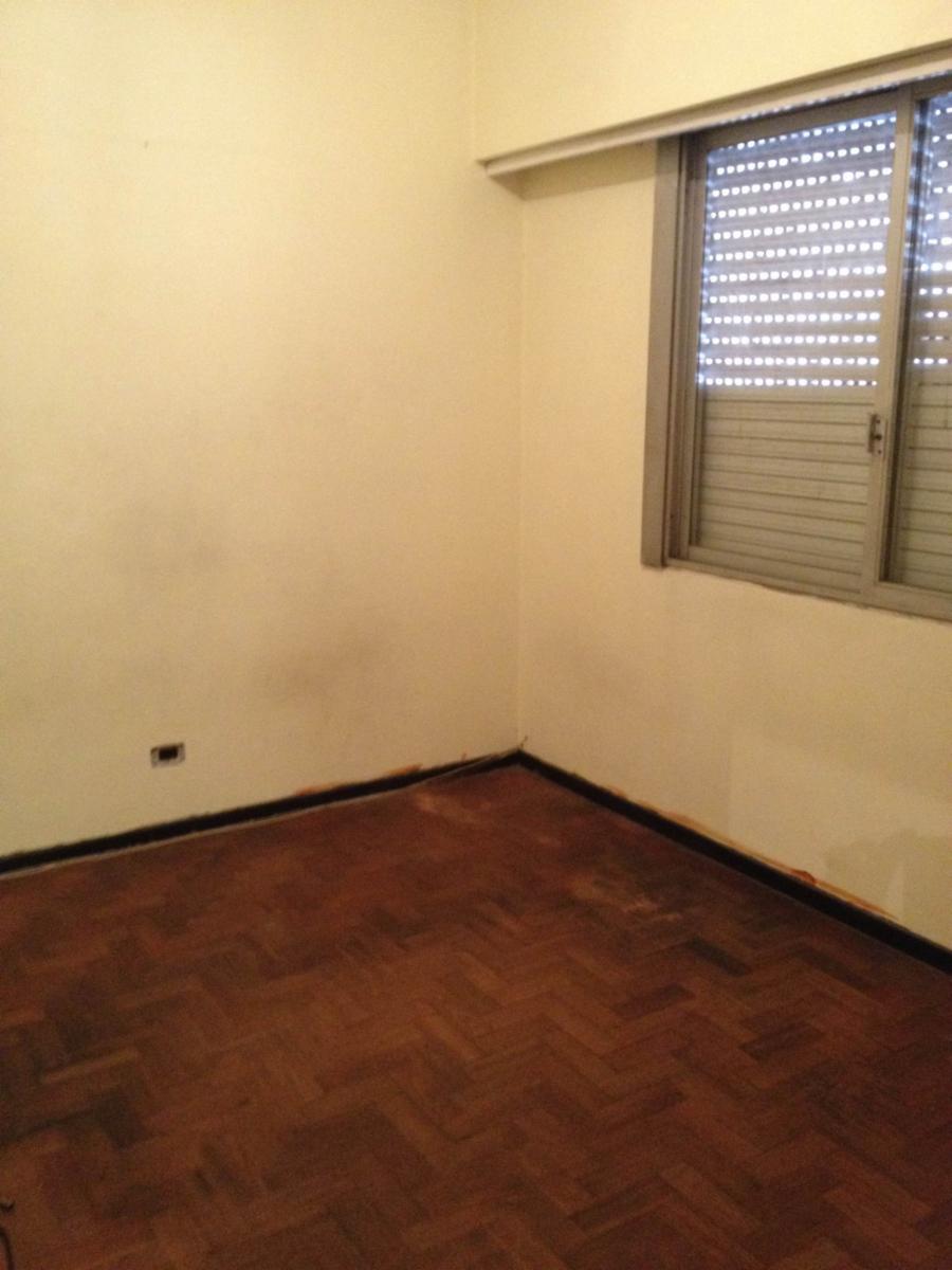 Alquiler de departamento con tres habitaciones y amplia terraza en Burzaco - 5