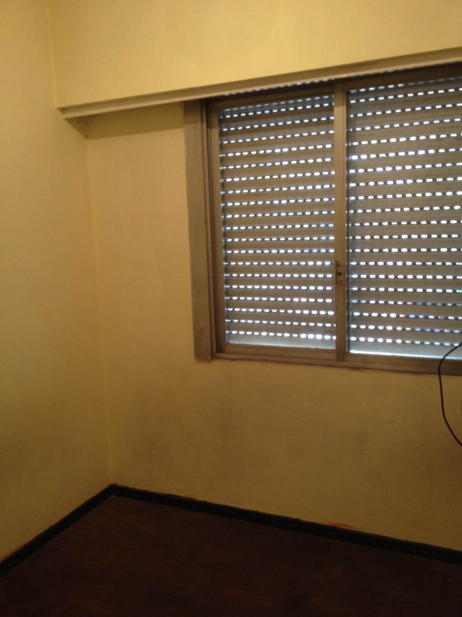 Alquiler de departamento con tres habitaciones y amplia terraza en Burzaco - 11