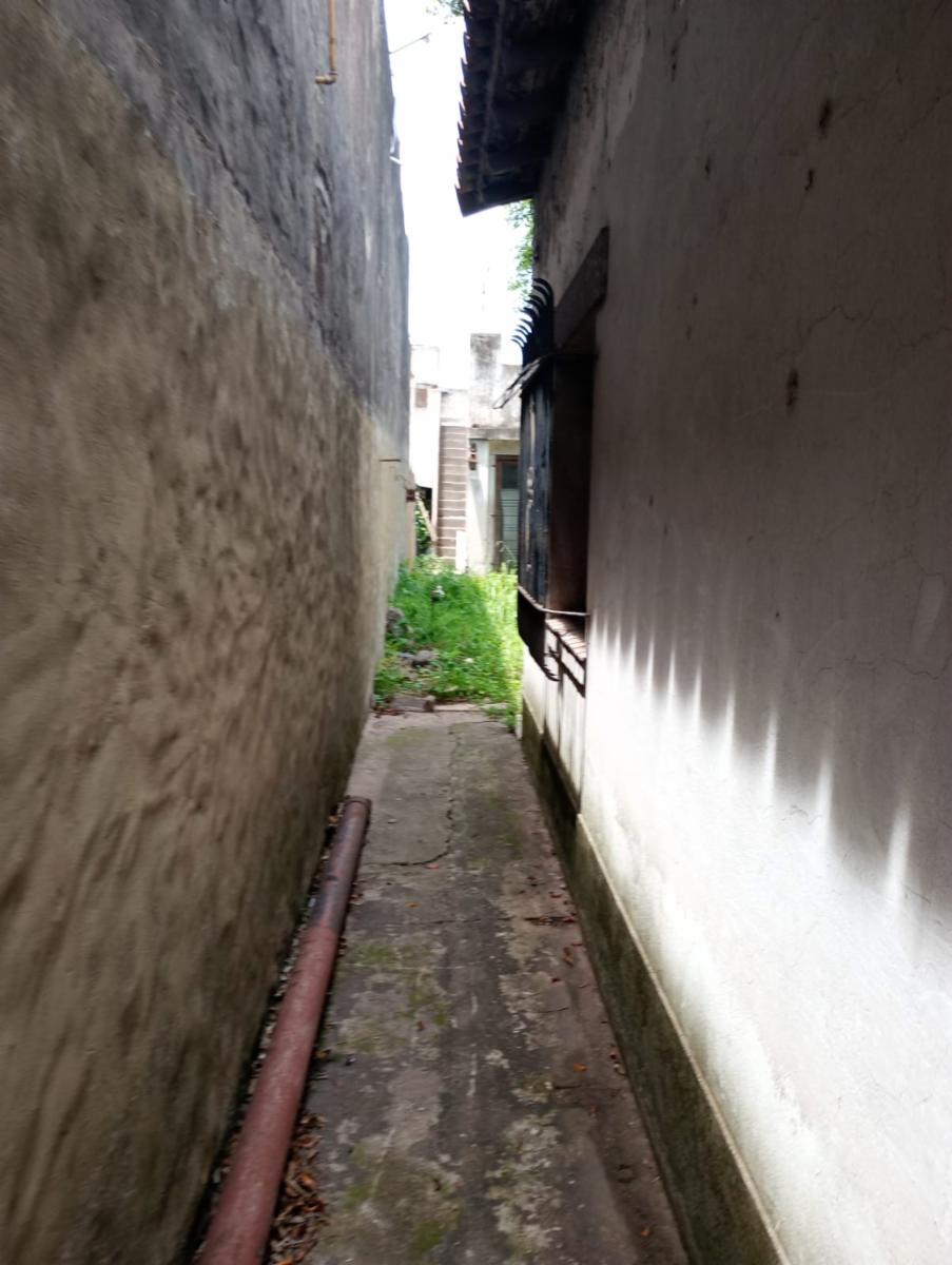 Venta de lote con edificación a reciclar sobre Avenida San Martín — foto 5