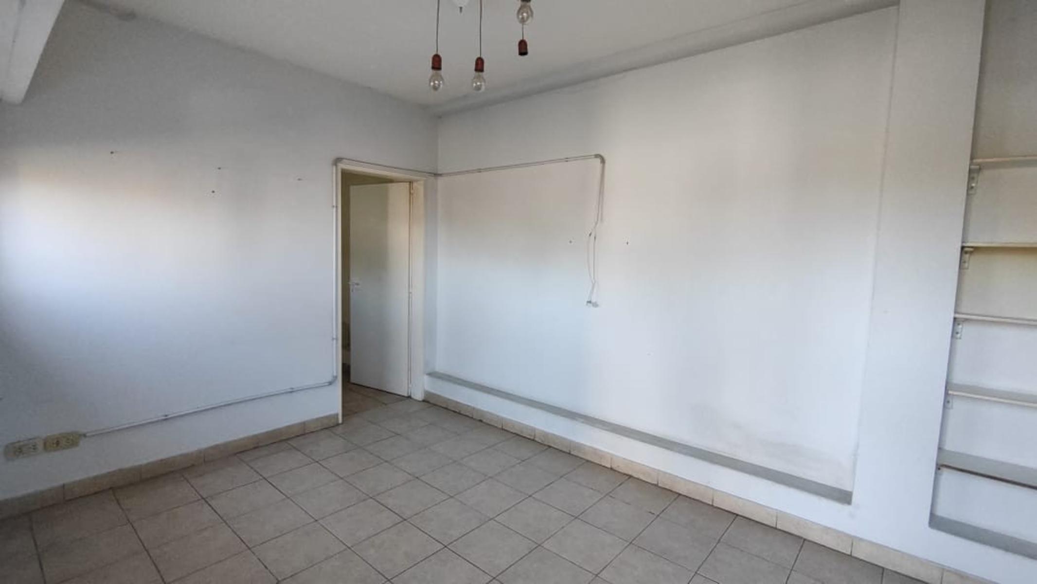 Alquiler de departamento de tres ambientes en Adrogué - 3