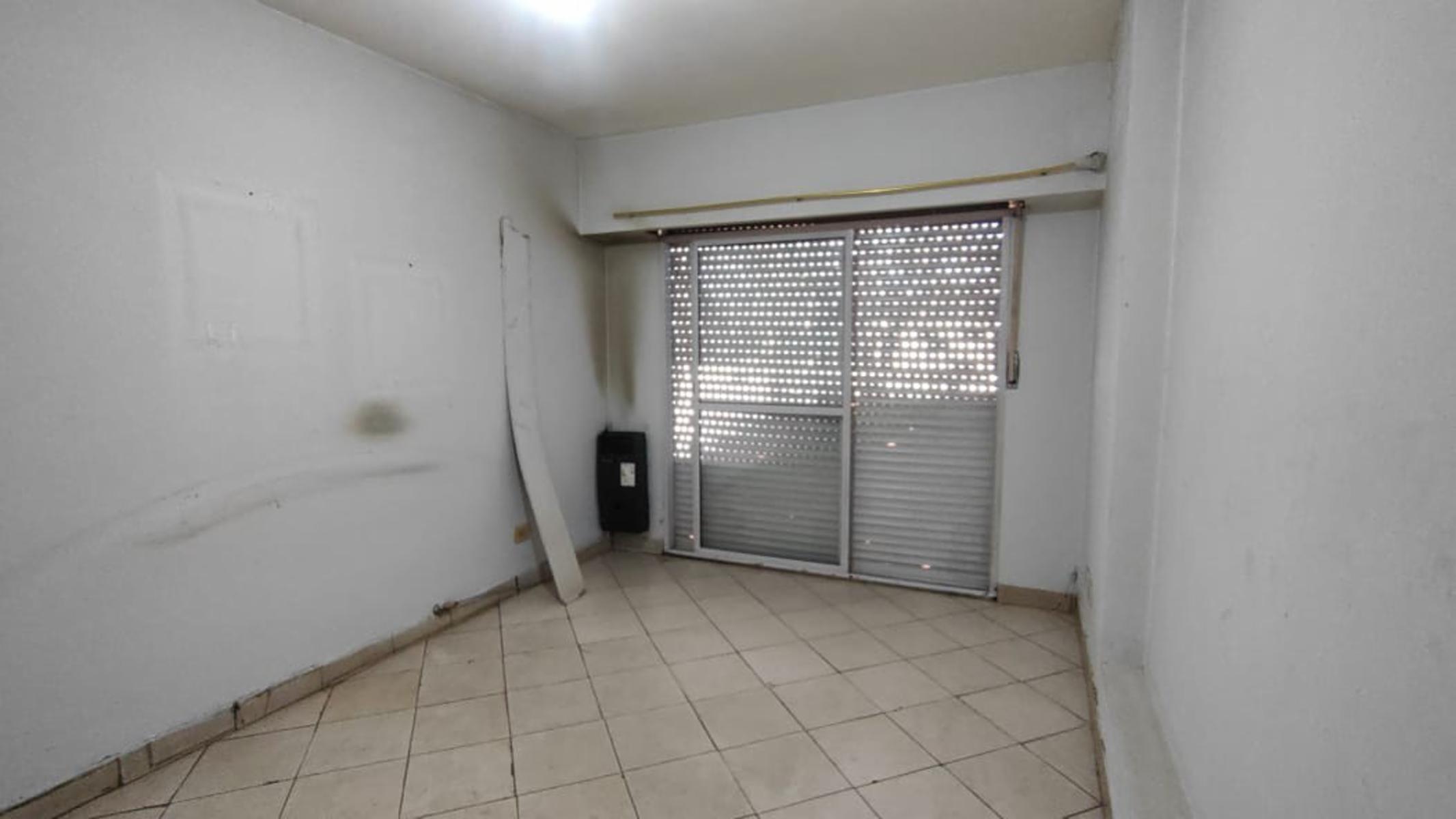 Alquiler de departamento de tres ambientes en Adrogué - 6