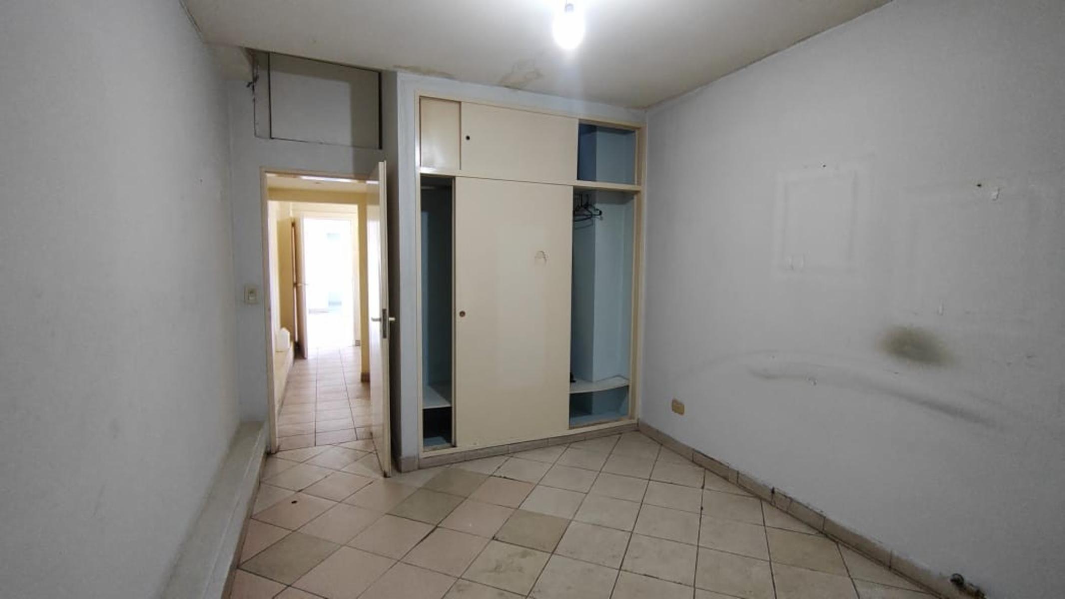 Alquiler de departamento de tres ambientes en Adrogué - 11