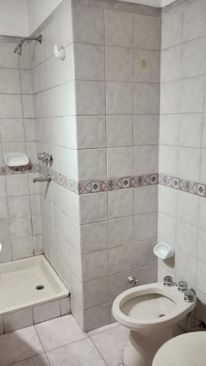 Alquiler de departamento en Adrogué - 9