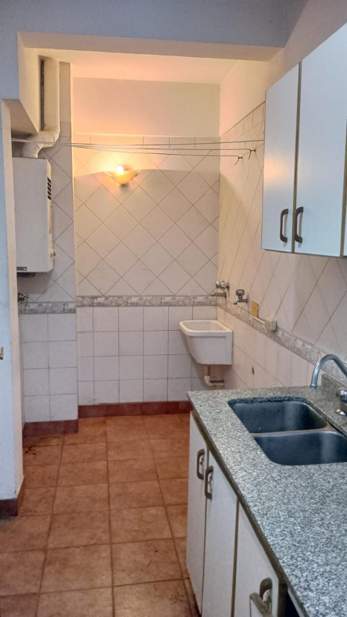 Alquiler de departamento en Adrogué - 12
