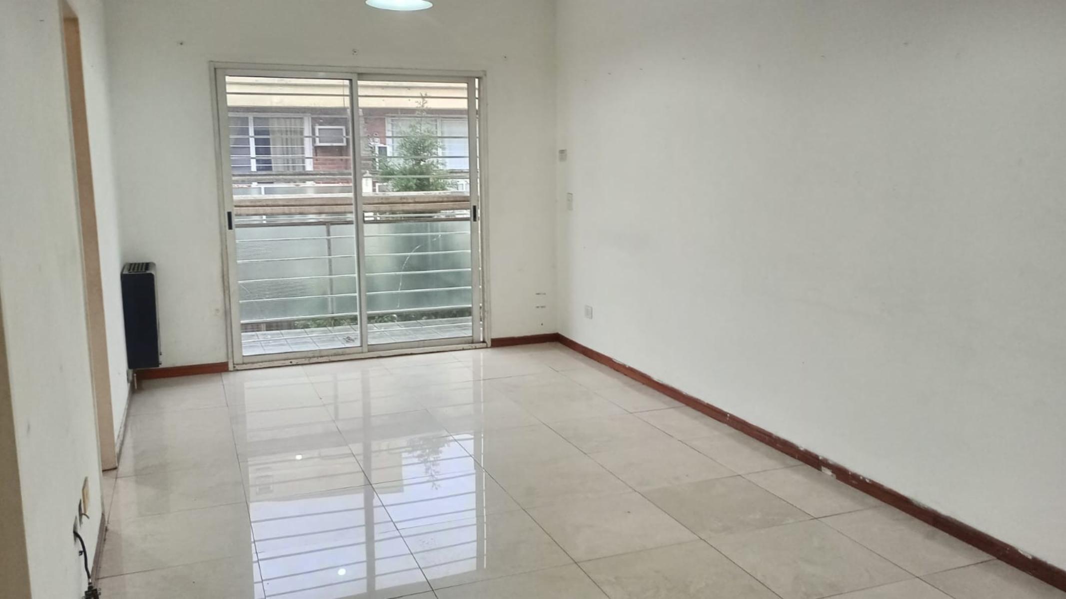 Alquiler de departamento en Adrogué - 14