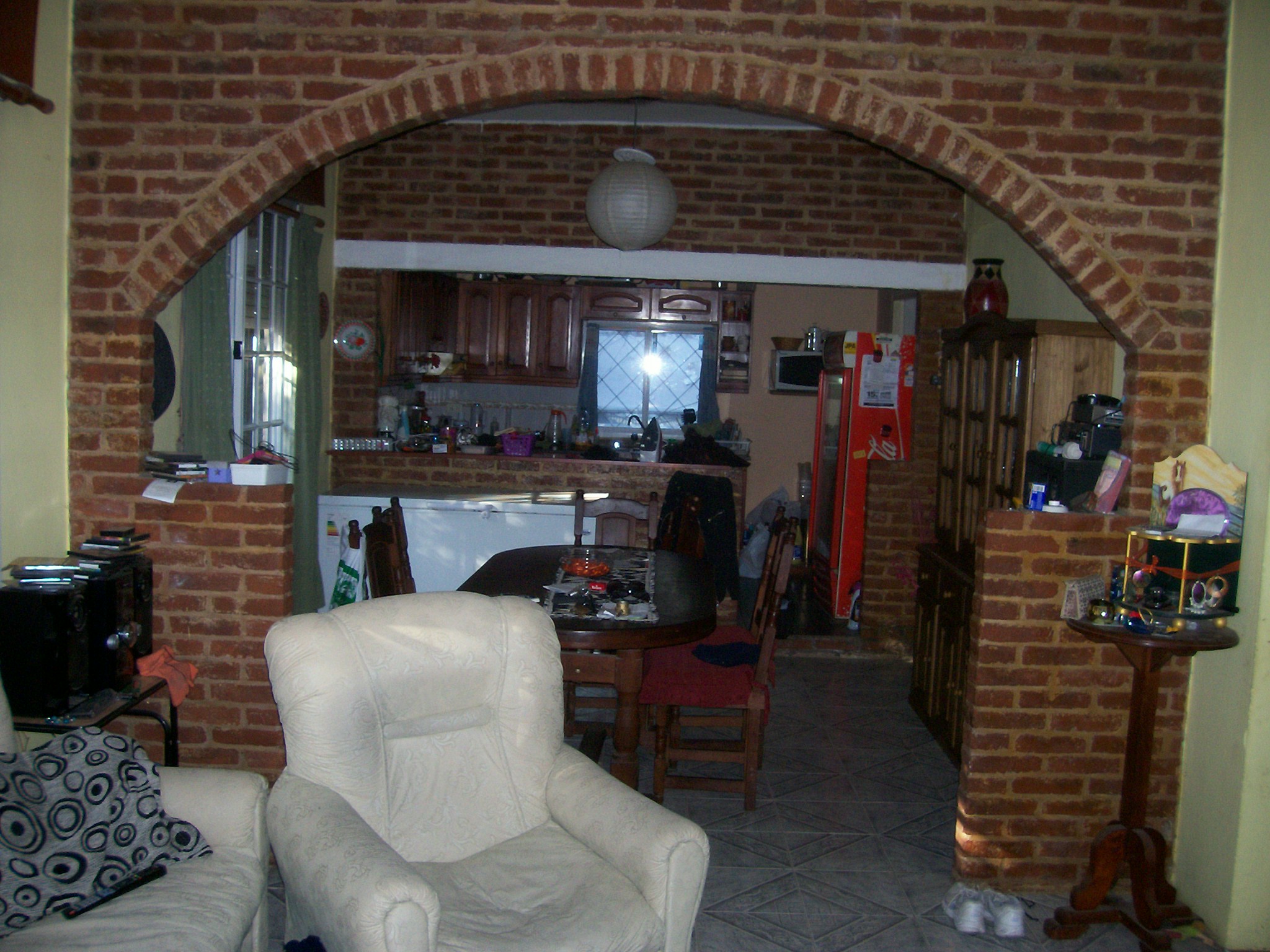 Casa de 2 plantas a 7 cuadras de Hipólito Yrigoyen — foto 2