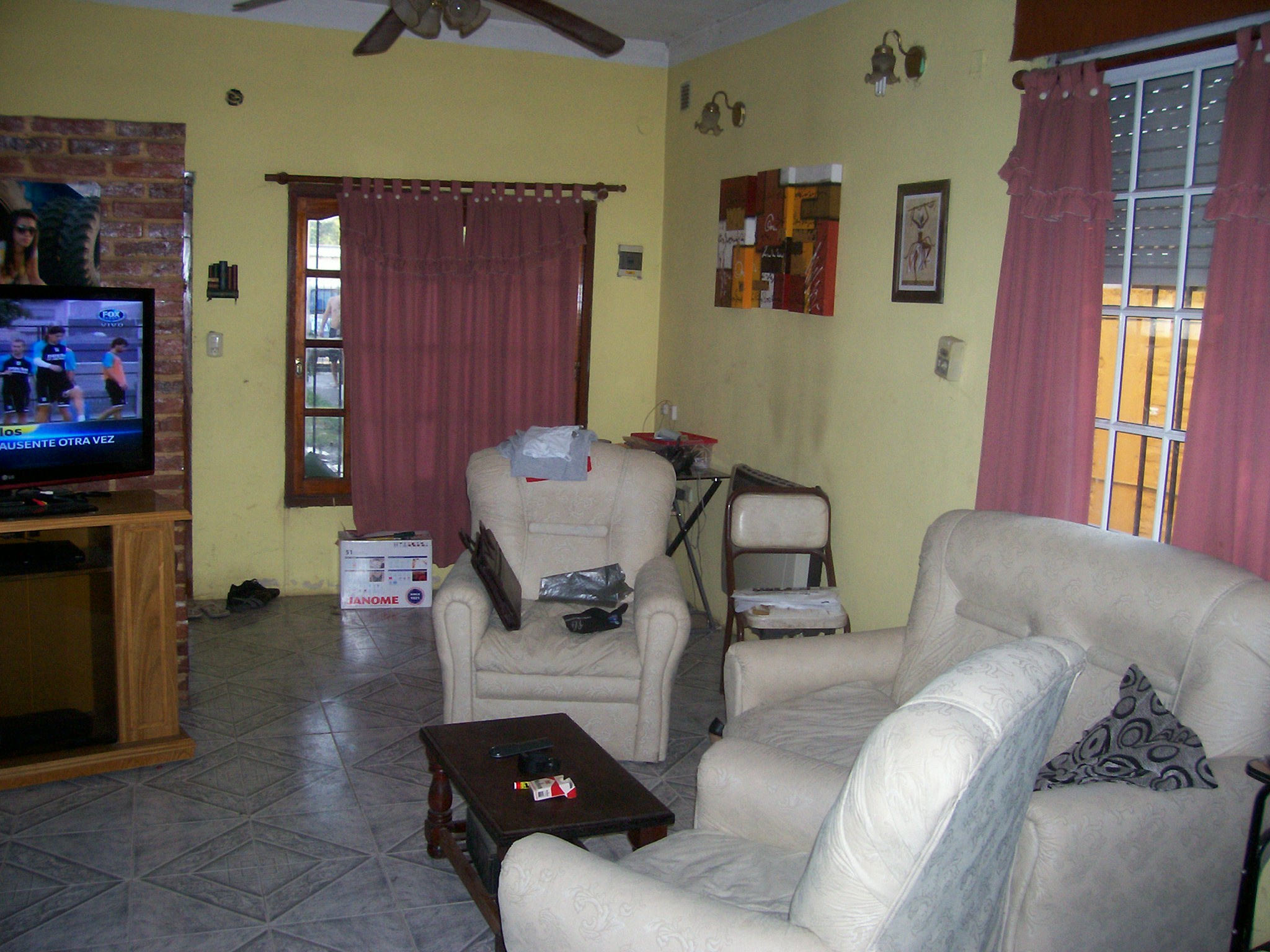 Casa de 2 plantas a 7 cuadras de Hipólito Yrigoyen — foto 3