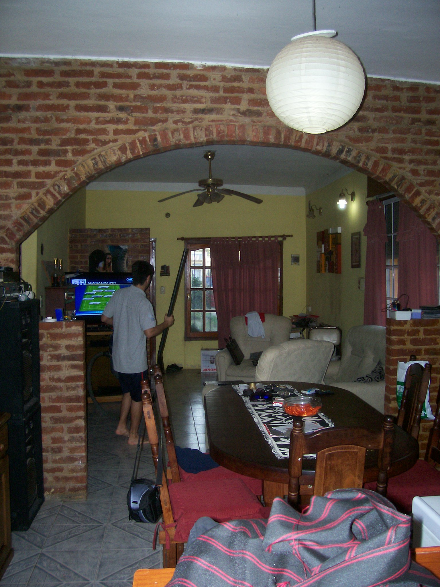 Casa de 2 plantas a 7 cuadras de Hipólito Yrigoyen — foto 5