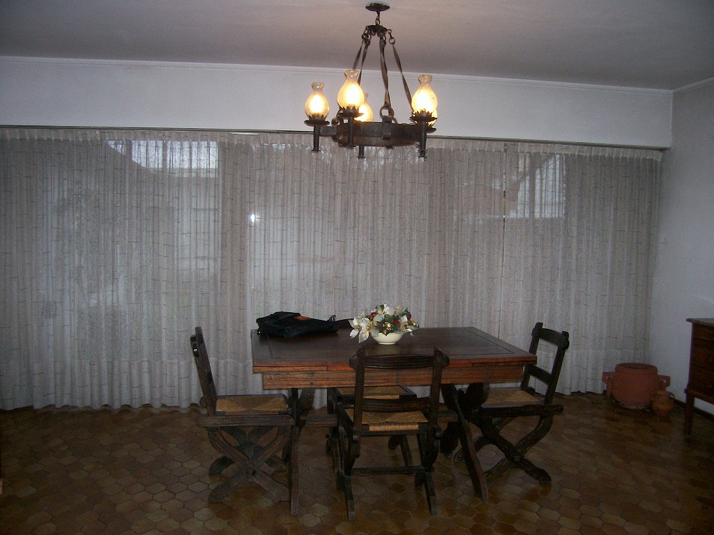 Importante Chalet en José Mármol — foto 6
