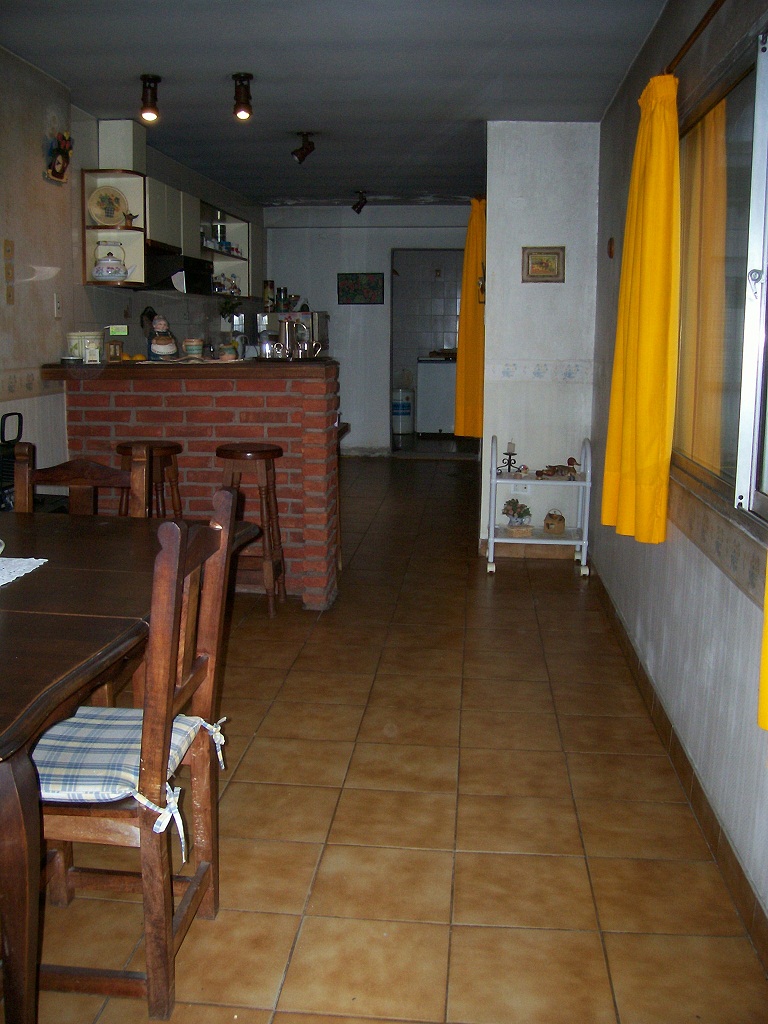 Importante Chalet en José Mármol — foto 7