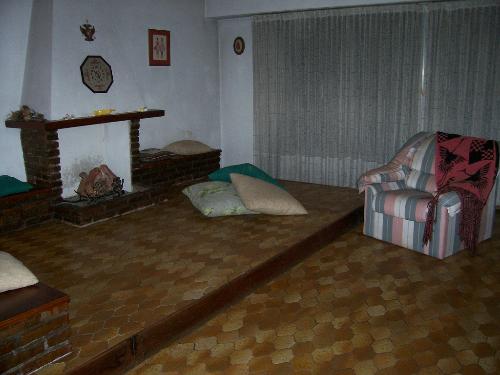 Importante Chalet en José Mármol — foto 10