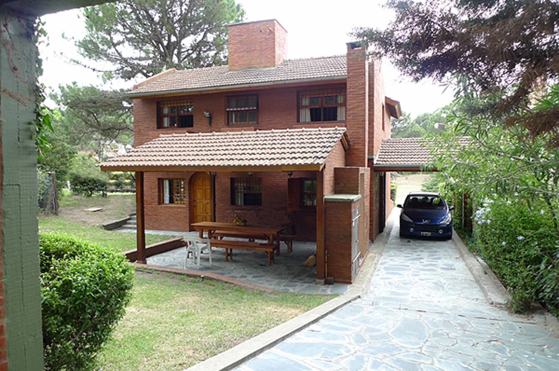 SE VENDE CASA EN PINAMAR A 5 CUADRAS DE LA PLAYA — foto 3
