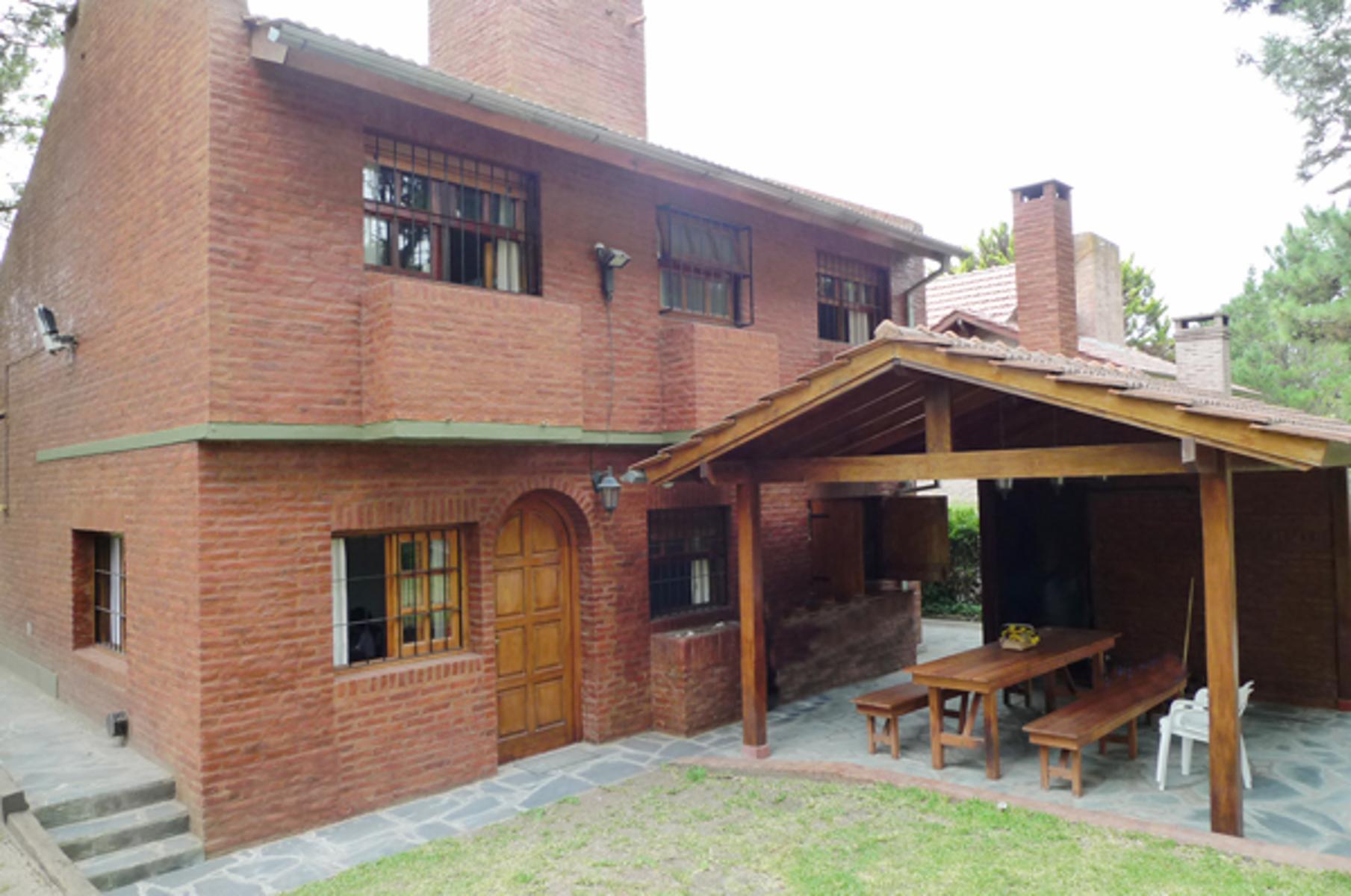 SE VENDE CASA EN PINAMAR A 5 CUADRAS DE LA PLAYA — foto 7