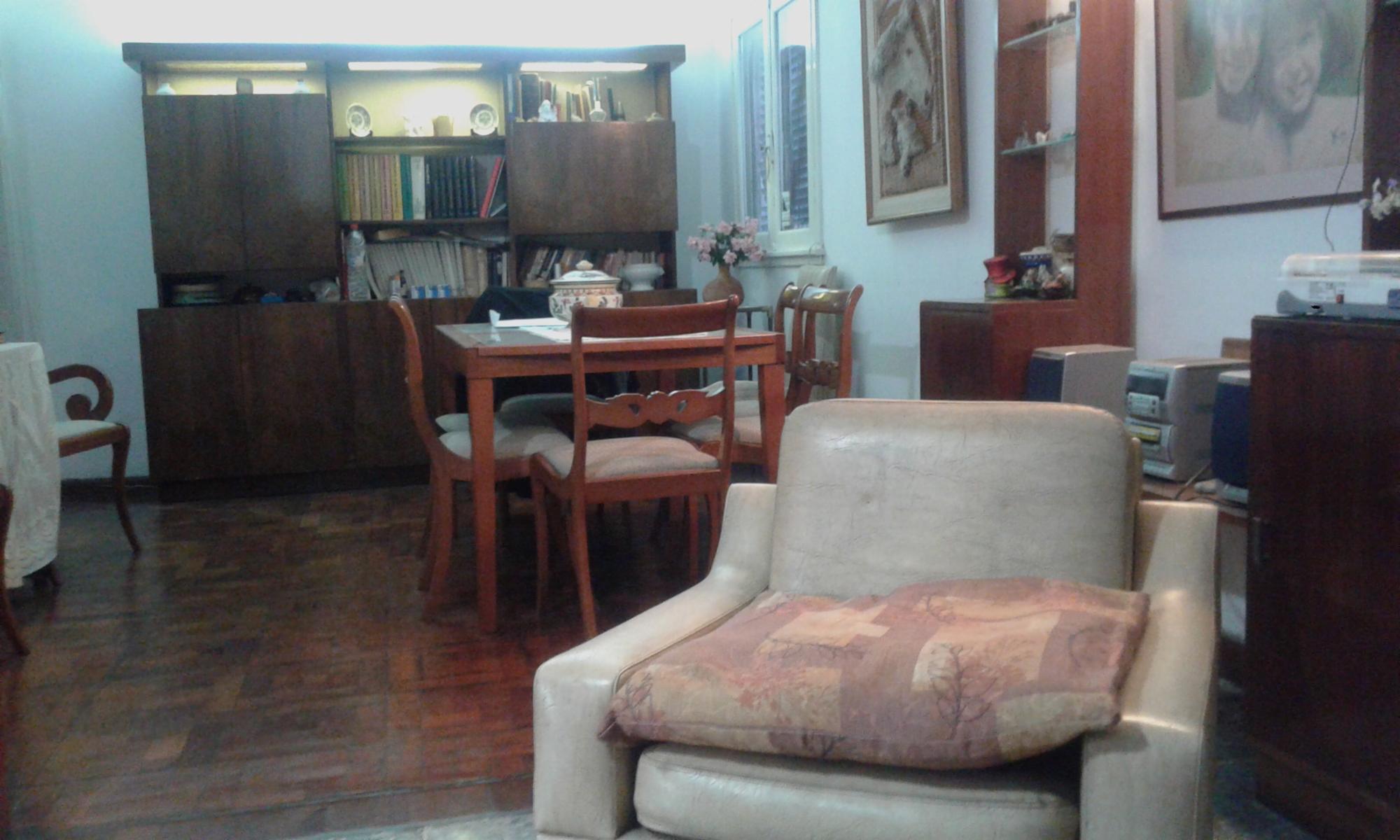 SE VENDE COMODA CASA DE 4 AMB EN CIUDAD JARDIN LOMAS DEL PALOMAR — foto 3