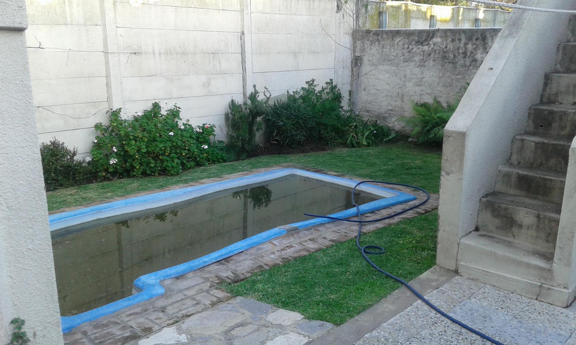 SE VENDE COMODA CASA DE 4 AMB EN CIUDAD JARDIN LOMAS DEL PALOMAR — foto 12