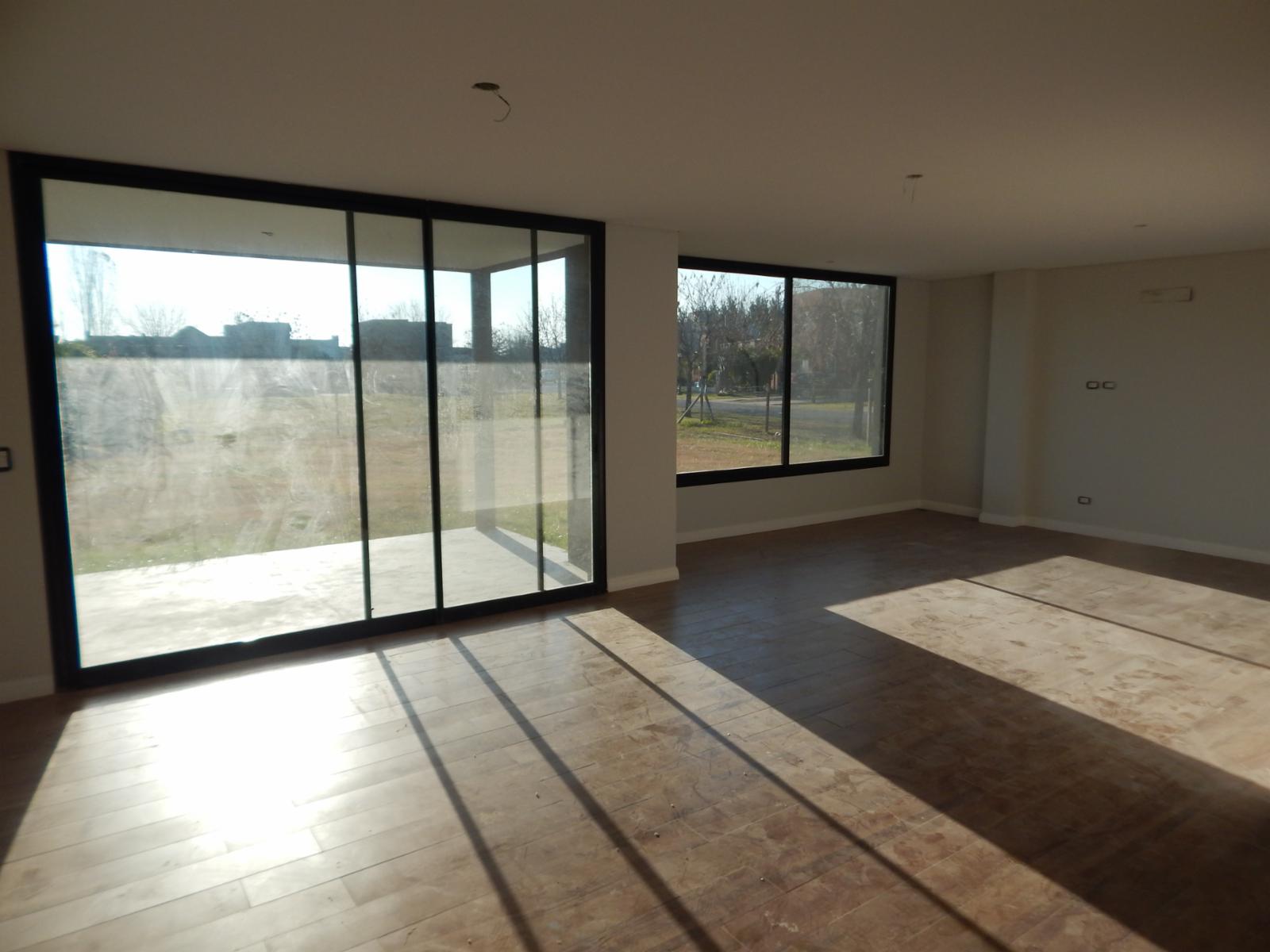 SE VENDE HERMOSA CASA EN EL BARRIO CERRADO SAN ISIDRO LABRADOR TIGRE — foto 5