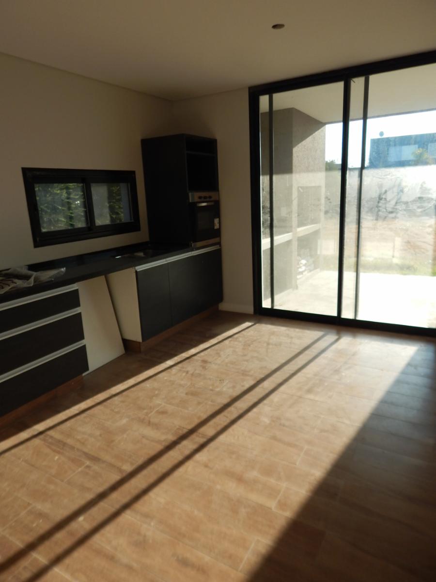 SE VENDE HERMOSA CASA EN EL BARRIO CERRADO SAN ISIDRO LABRADOR TIGRE — foto 11