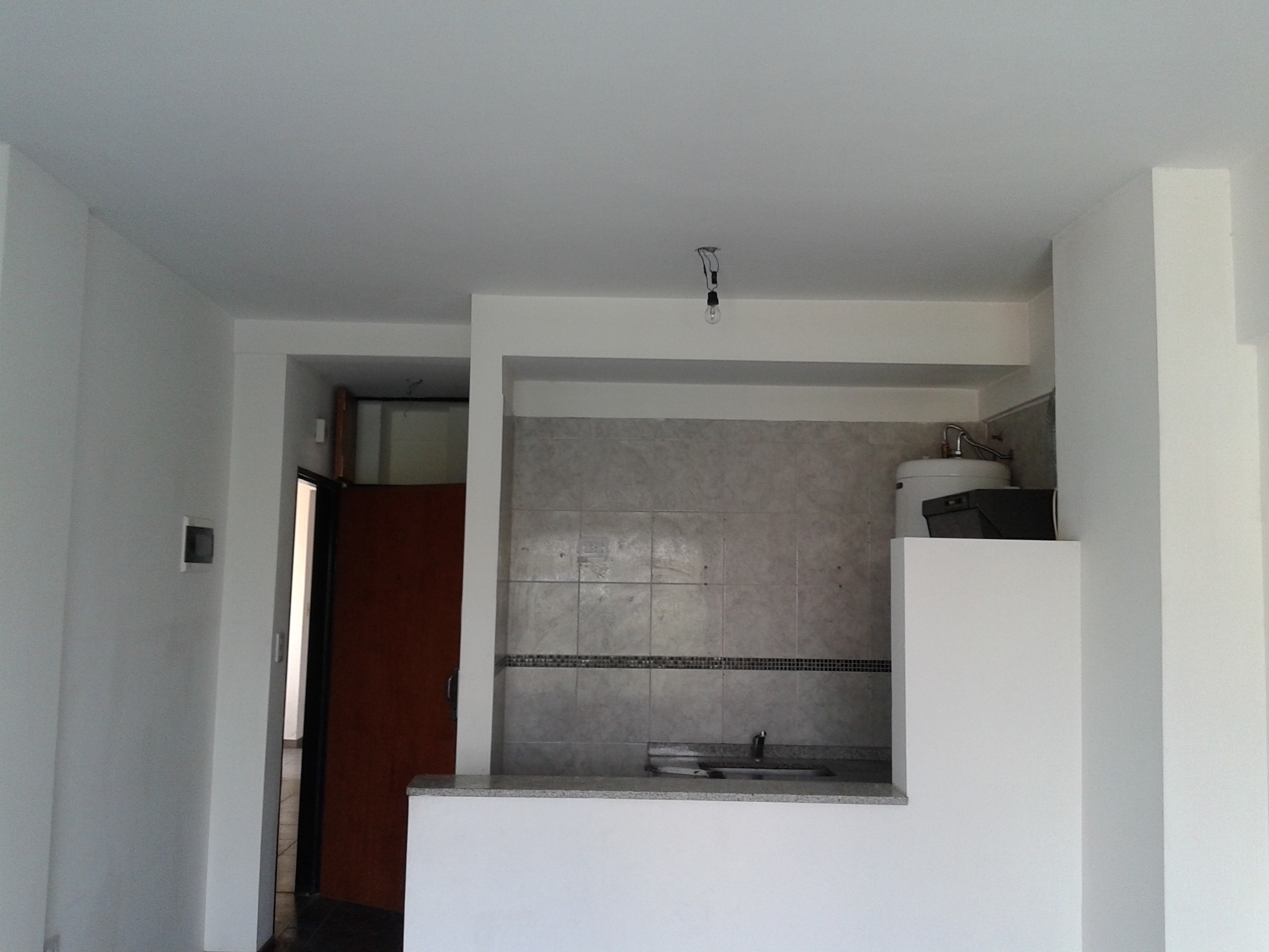 AMPLIO MONOAMBIENTE CON BALCON — foto 3