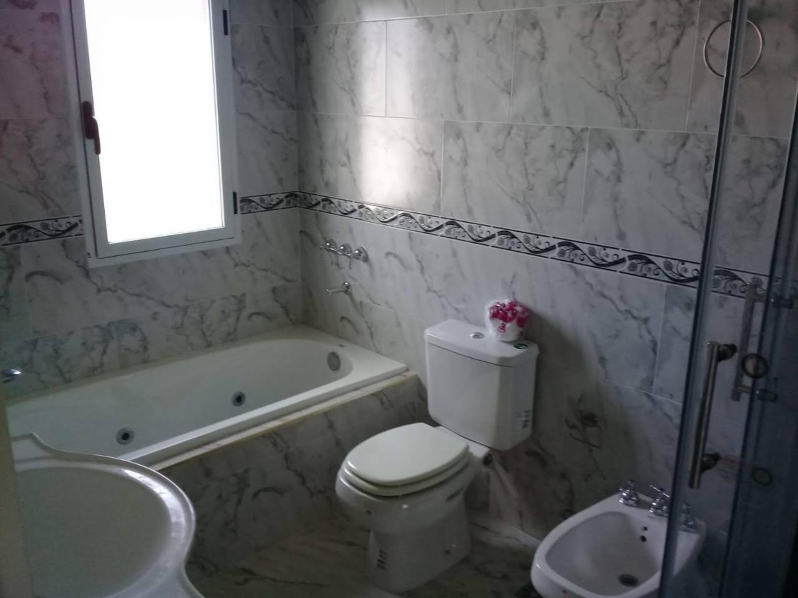EXCELENTE PROPIEDAD BELLA VISTA — foto 2