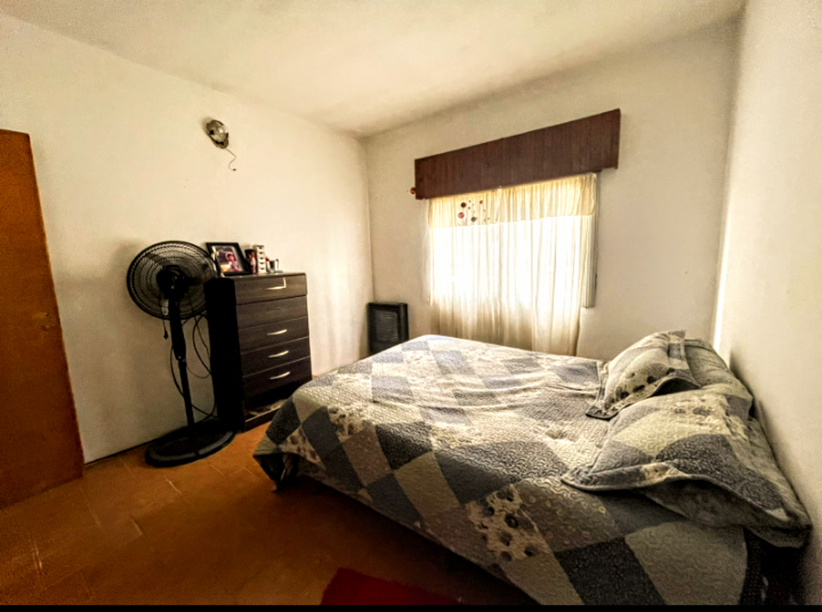 OPORTUNIDAD - CASA CON DOS DORMITORIOS CON BUEN FONDO MAS UN DEPARTAMENTO-GRAL RODRIGUEZ GENTRO — foto 10