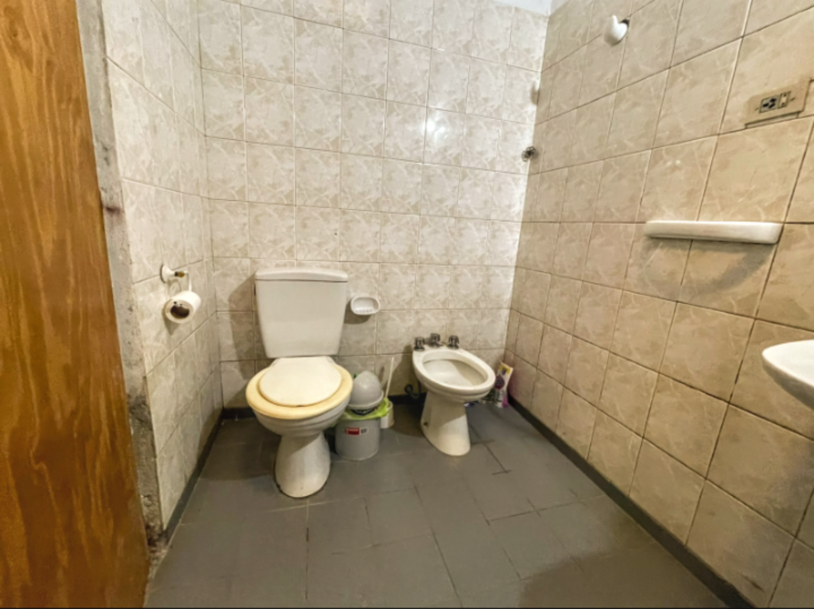 OPORTUNIDAD - CASA CON DOS DORMITORIOS CON BUEN FONDO MAS UN DEPARTAMENTO-GRAL RODRIGUEZ GENTRO — foto 12