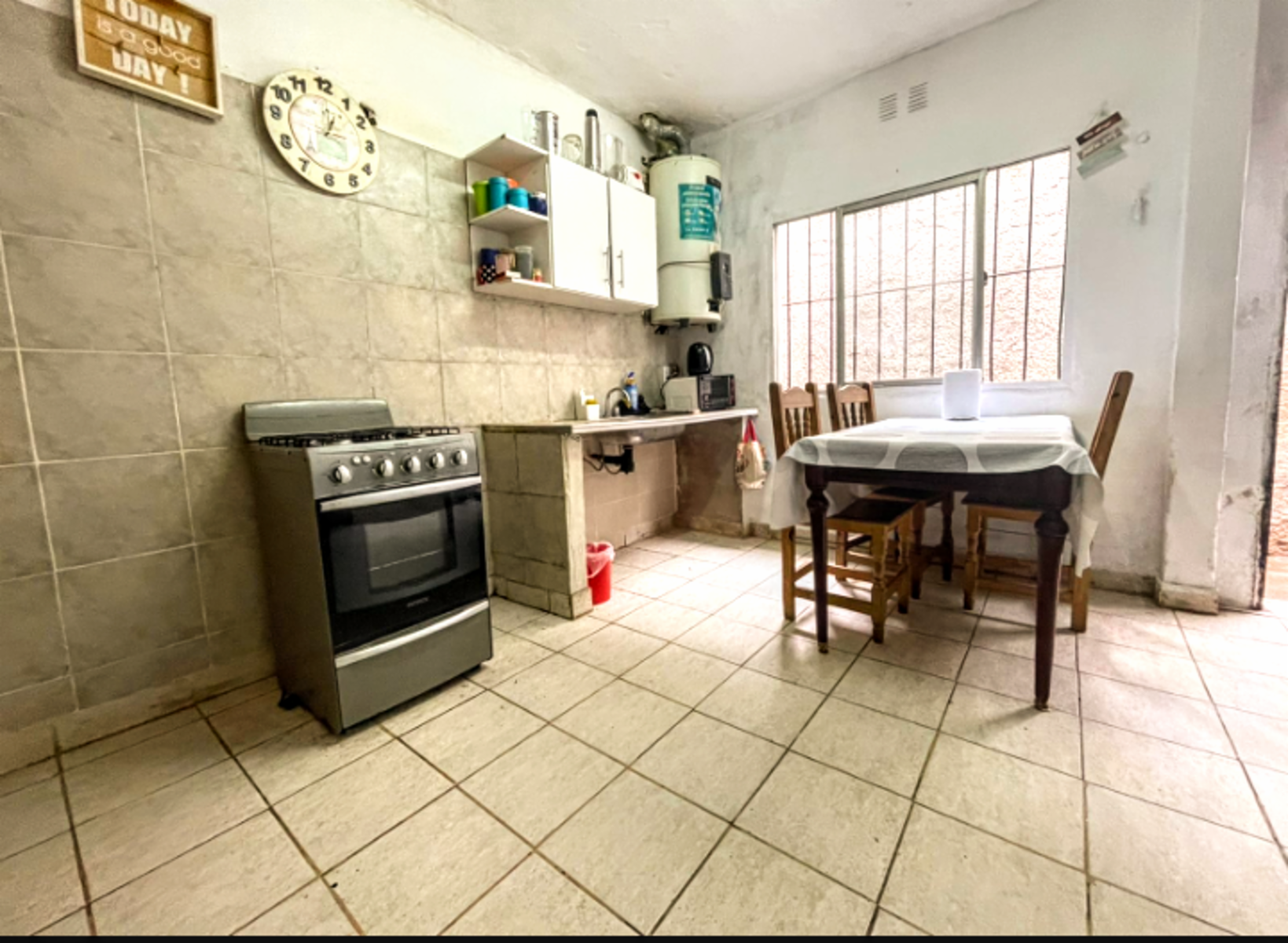 OPORTUNIDAD - CASA CON DOS DORMITORIOS CON BUEN FONDO MAS UN DEPARTAMENTO-GRAL RODRIGUEZ GENTRO — foto 15