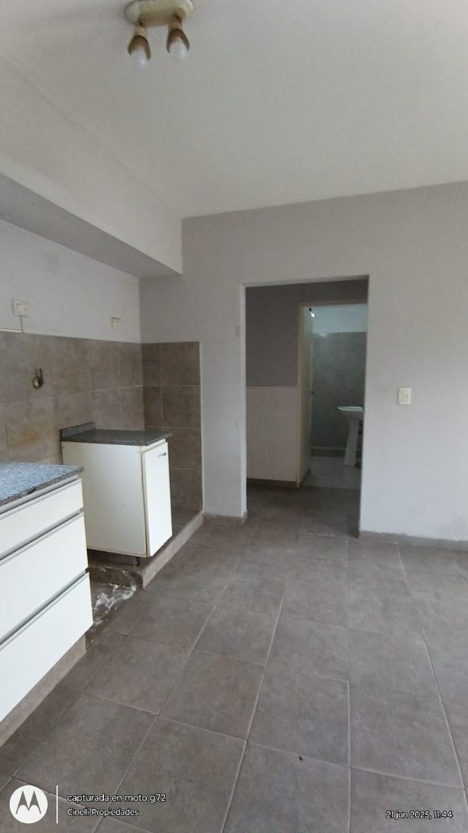 Cómoda vivienda con 2 dormitorios en alquiler Moreno centro - 5