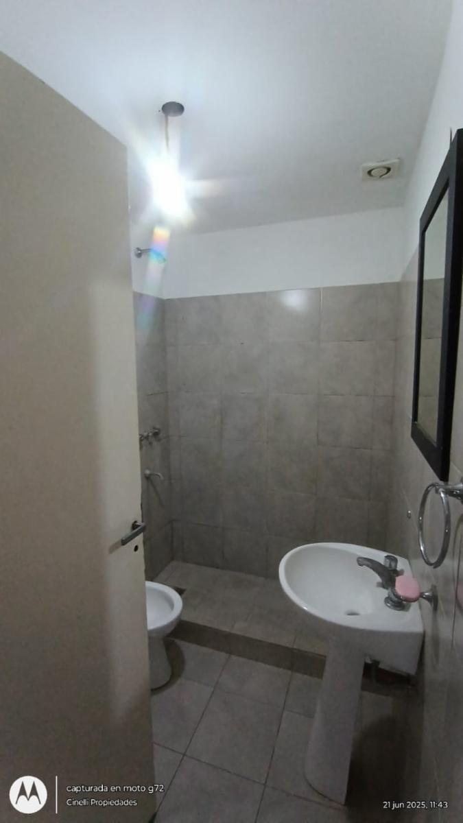 Cómoda vivienda con 2 dormitorios en alquiler Moreno centro - 12