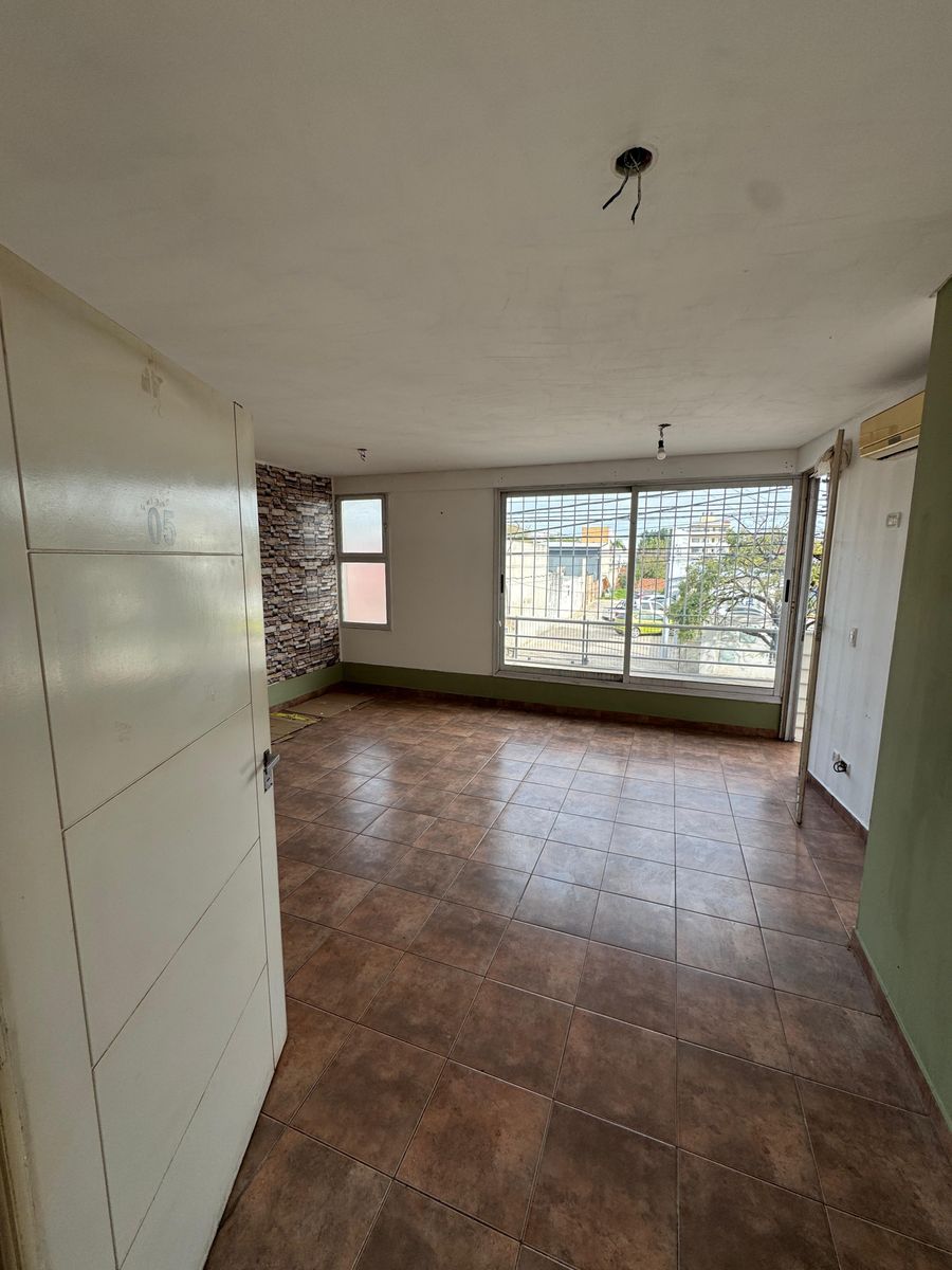 excelente d en departamento en Moreno centro - centro con cochera - 2