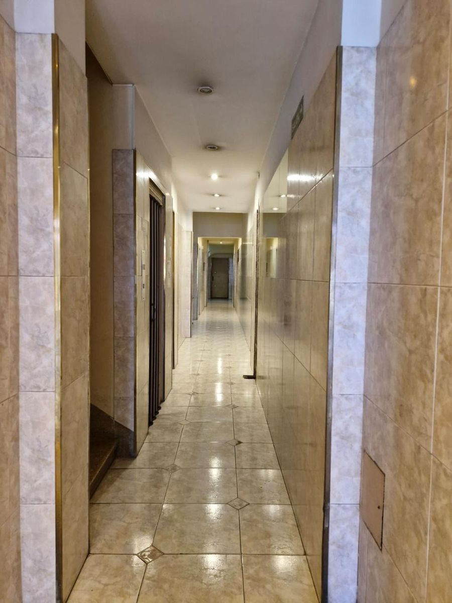 VENTA EXCELENTE OFICINA EN LA ZONA DE TRIBUNALES