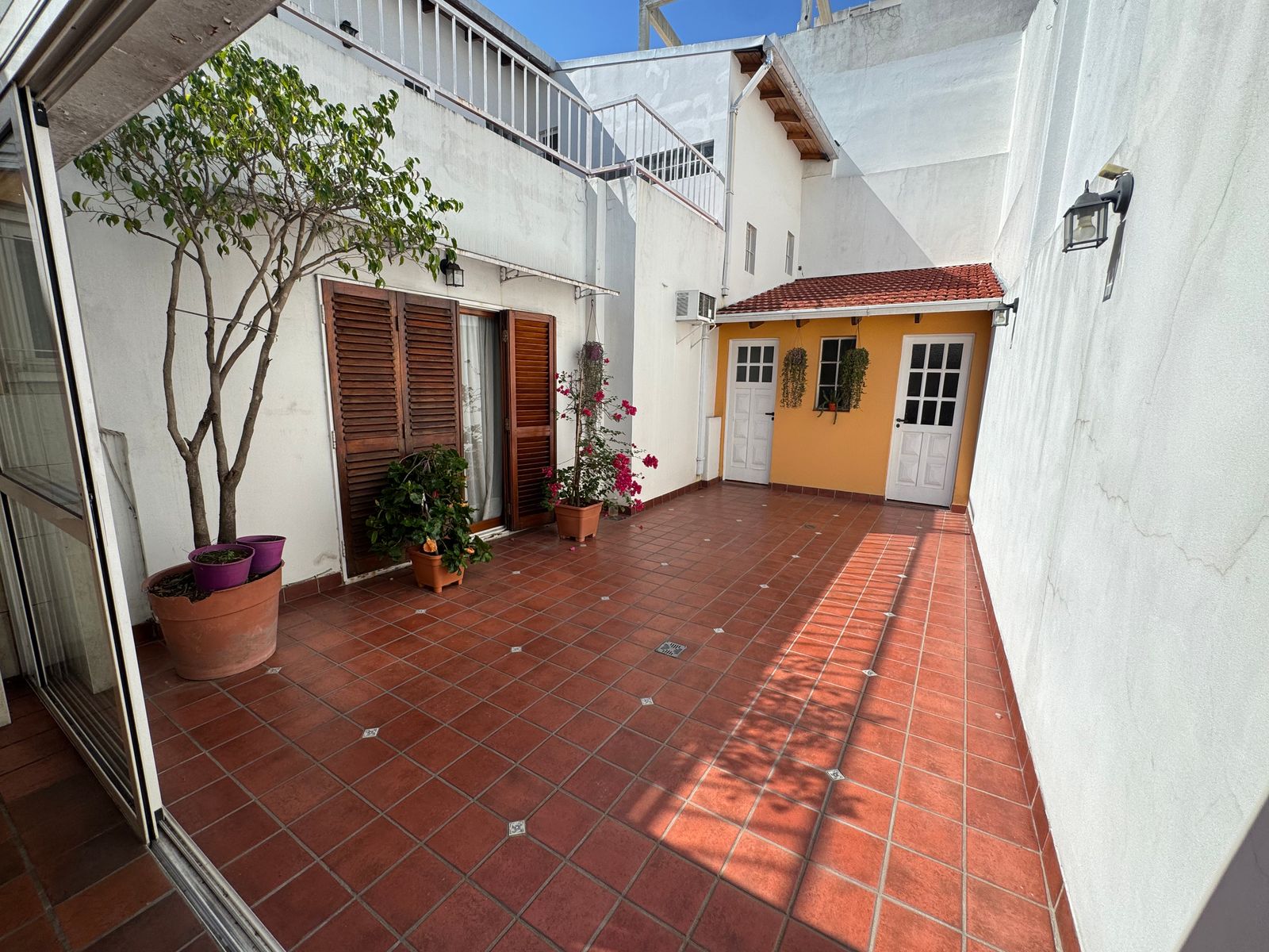 Casa 5 Ambientes con Quincho y Terraza