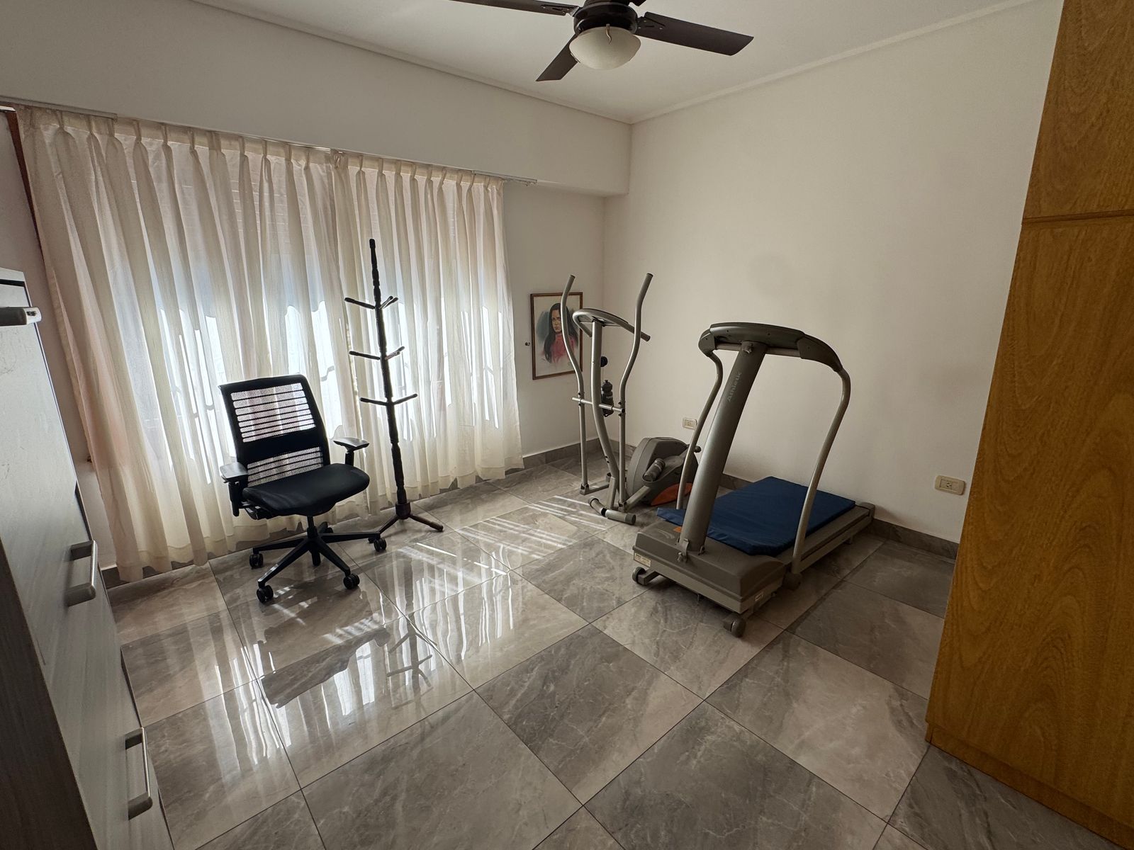 Casa 5 Ambientes con Quincho y Terraza — foto 2