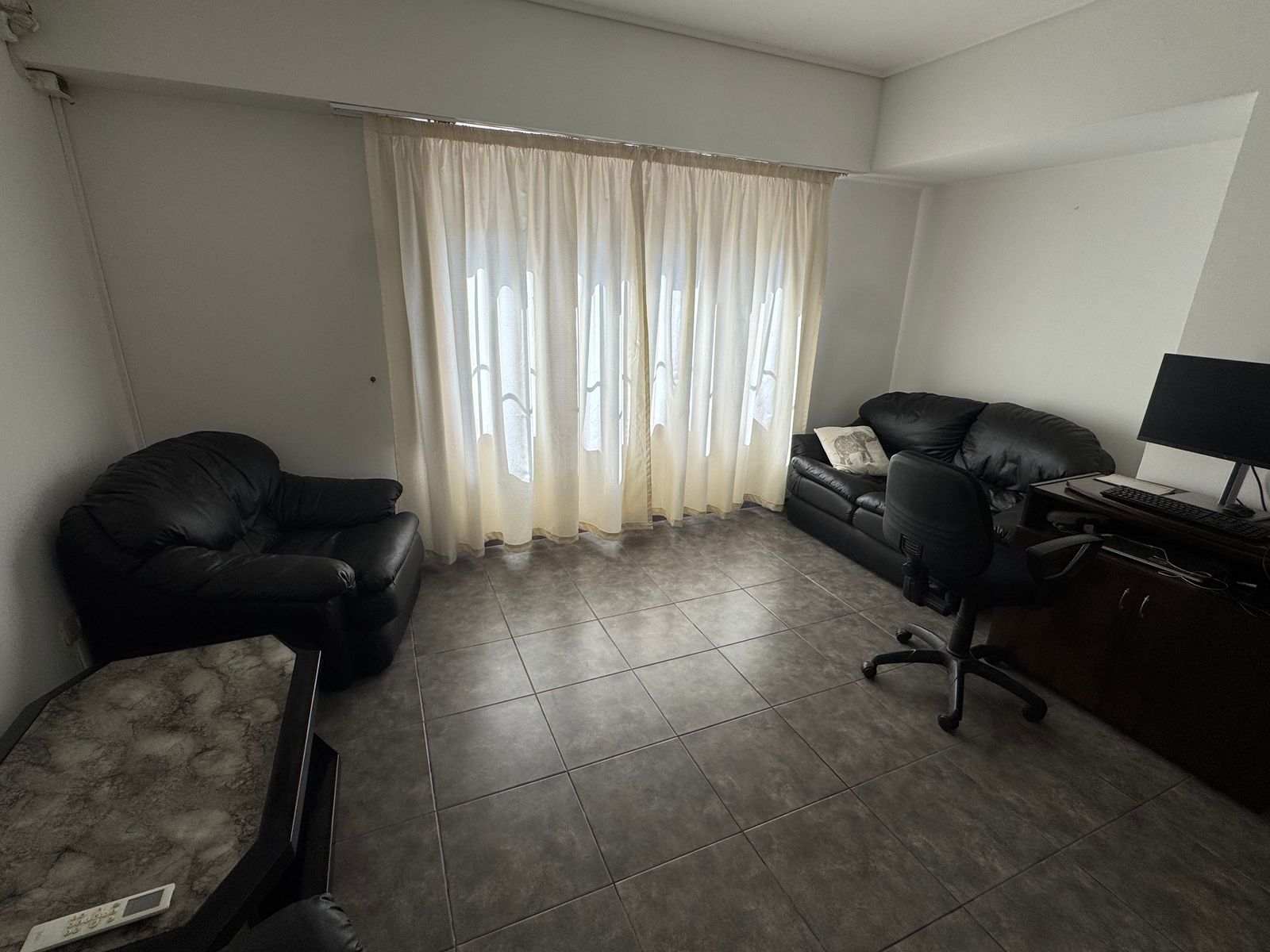 Casa 5 Ambientes con Quincho y Terraza — foto 14