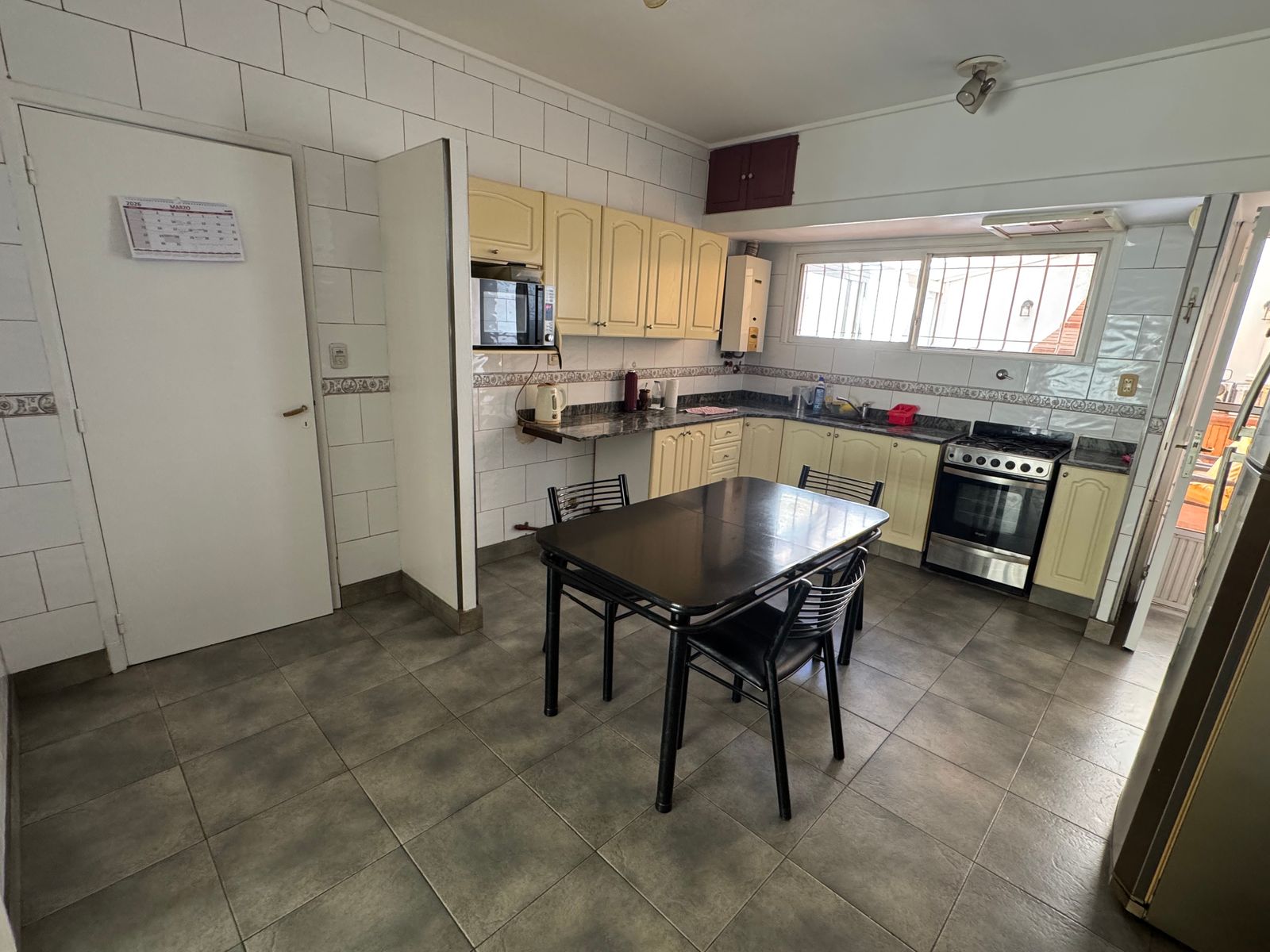 Casa 5 Ambientes con Quincho y Terraza — foto 15