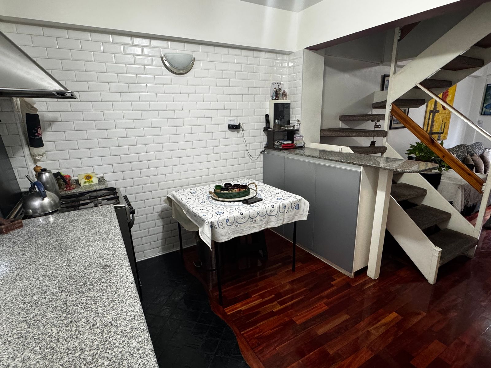 Hermoso PH en Triplex con Terraza Privada y Entorno Verde - Apto Crédito - 8