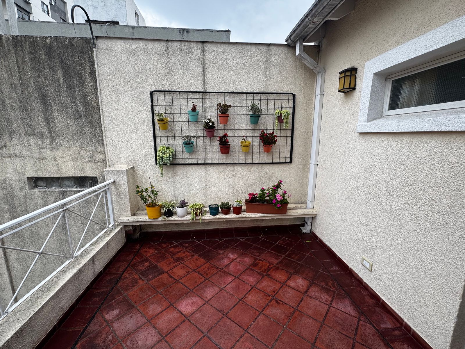 Hermoso PH en Triplex con Terraza Privada y Entorno Verde - Apto Crédito - 30