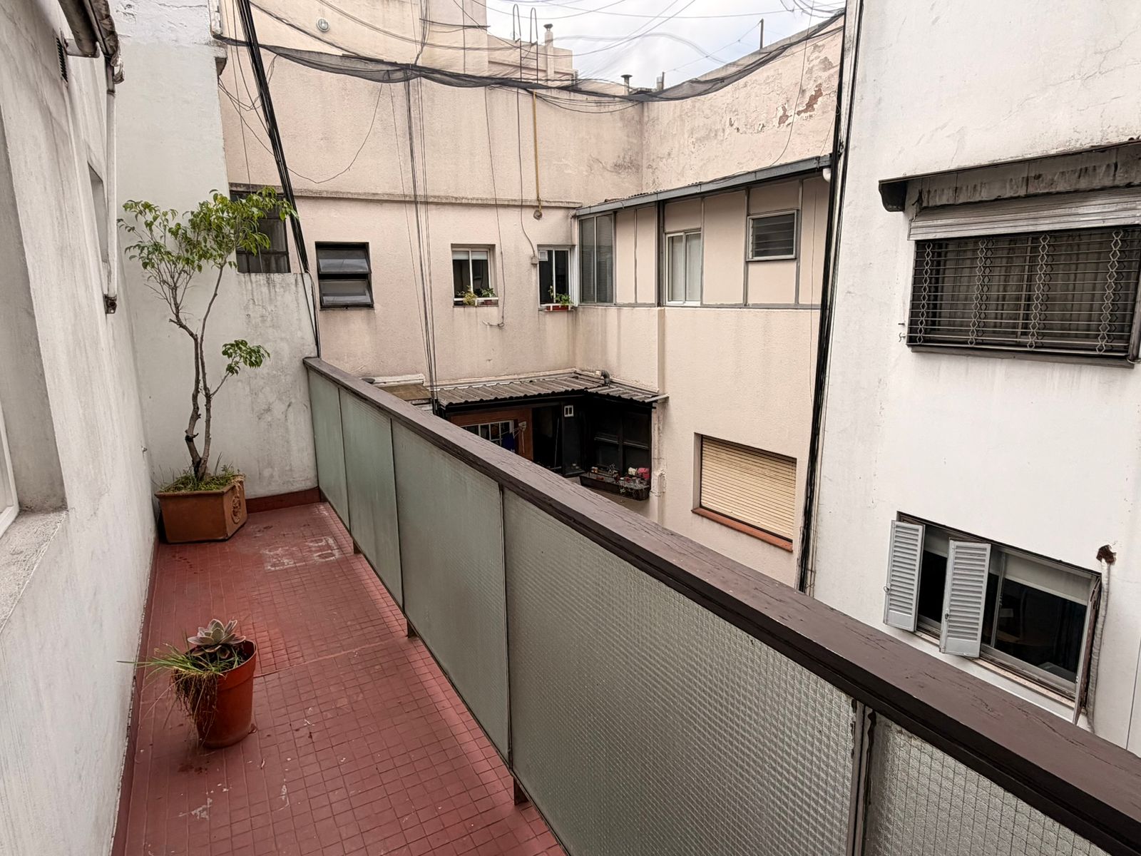 Departamento 4 ambientes súper luminoso con balcones en Tribunales - 32