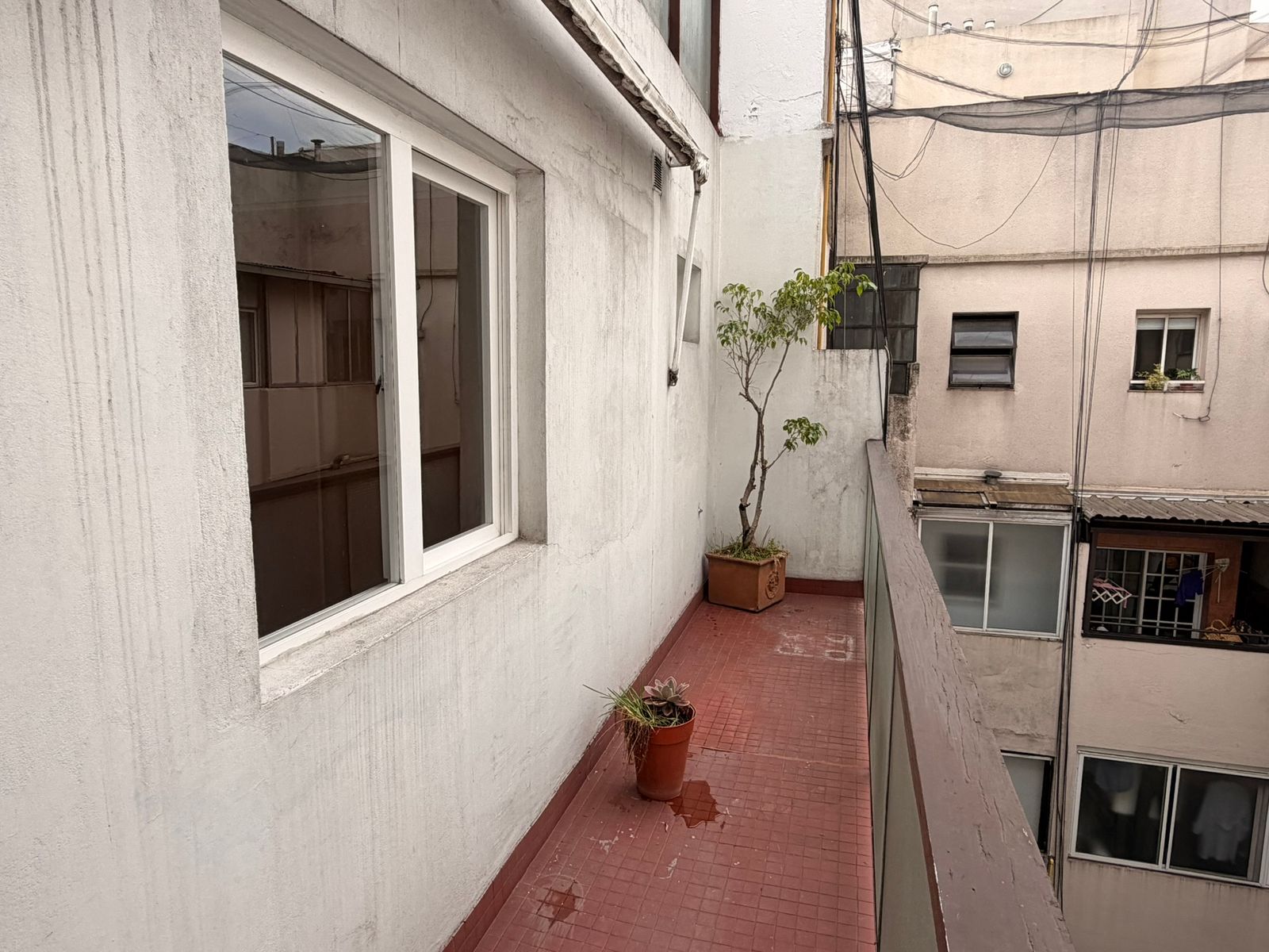 Departamento 4 ambientes súper luminoso con balcones en Tribunales - 33